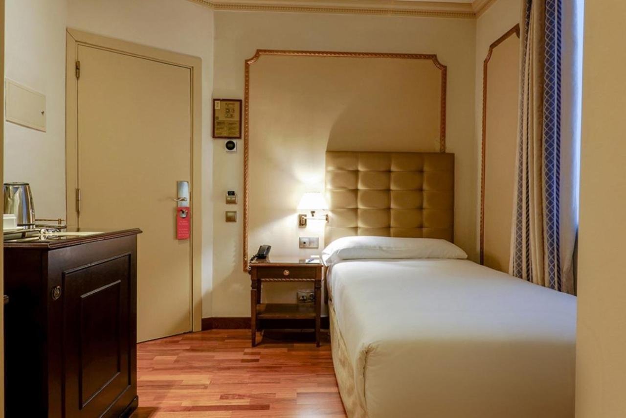 Small Single Room,1709928139:JPEG