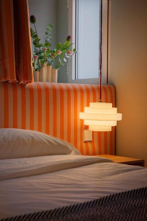 Small Double Room,1498628416:JPEG