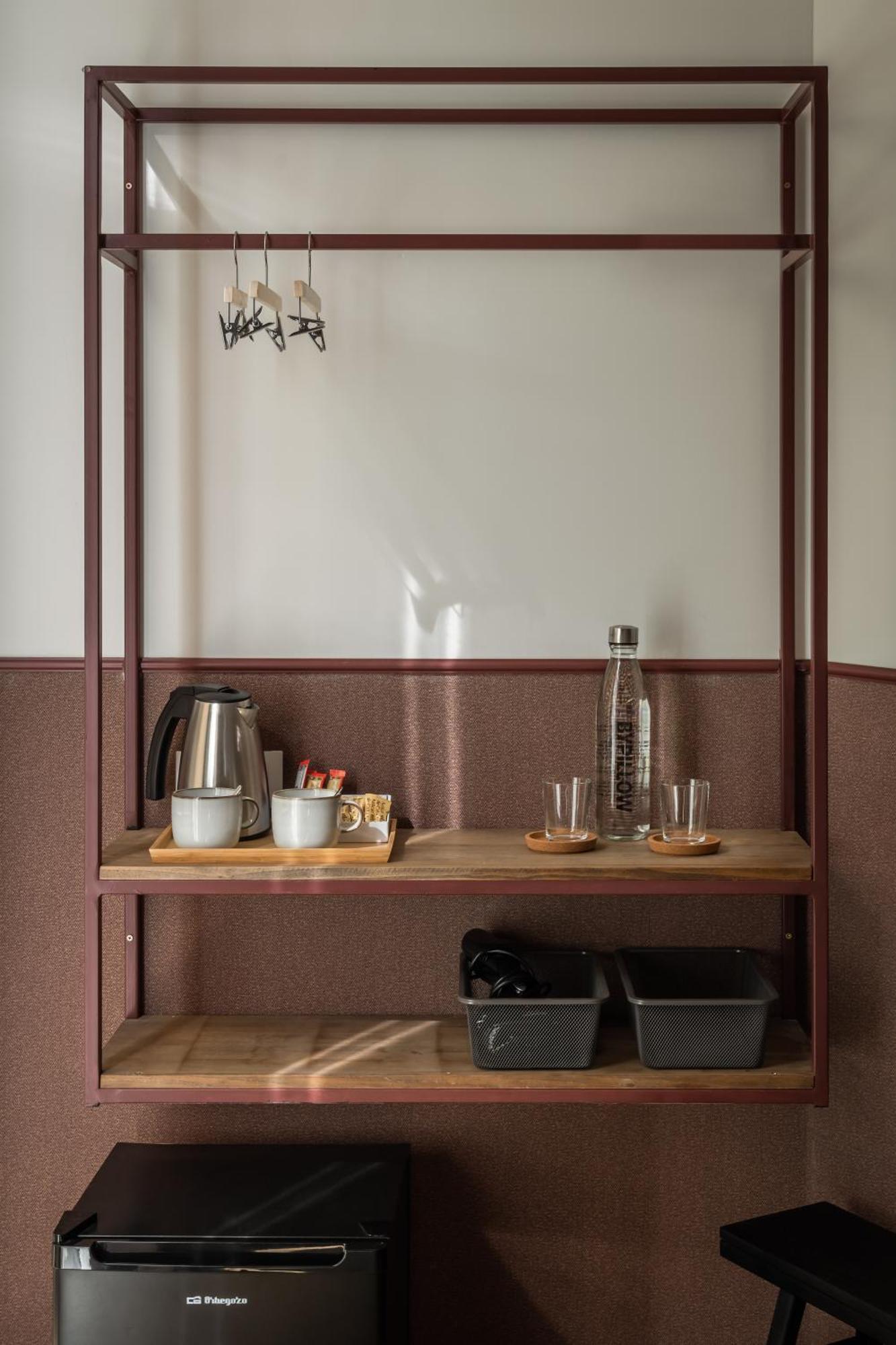 Interior twin room,1499720248:JPEG