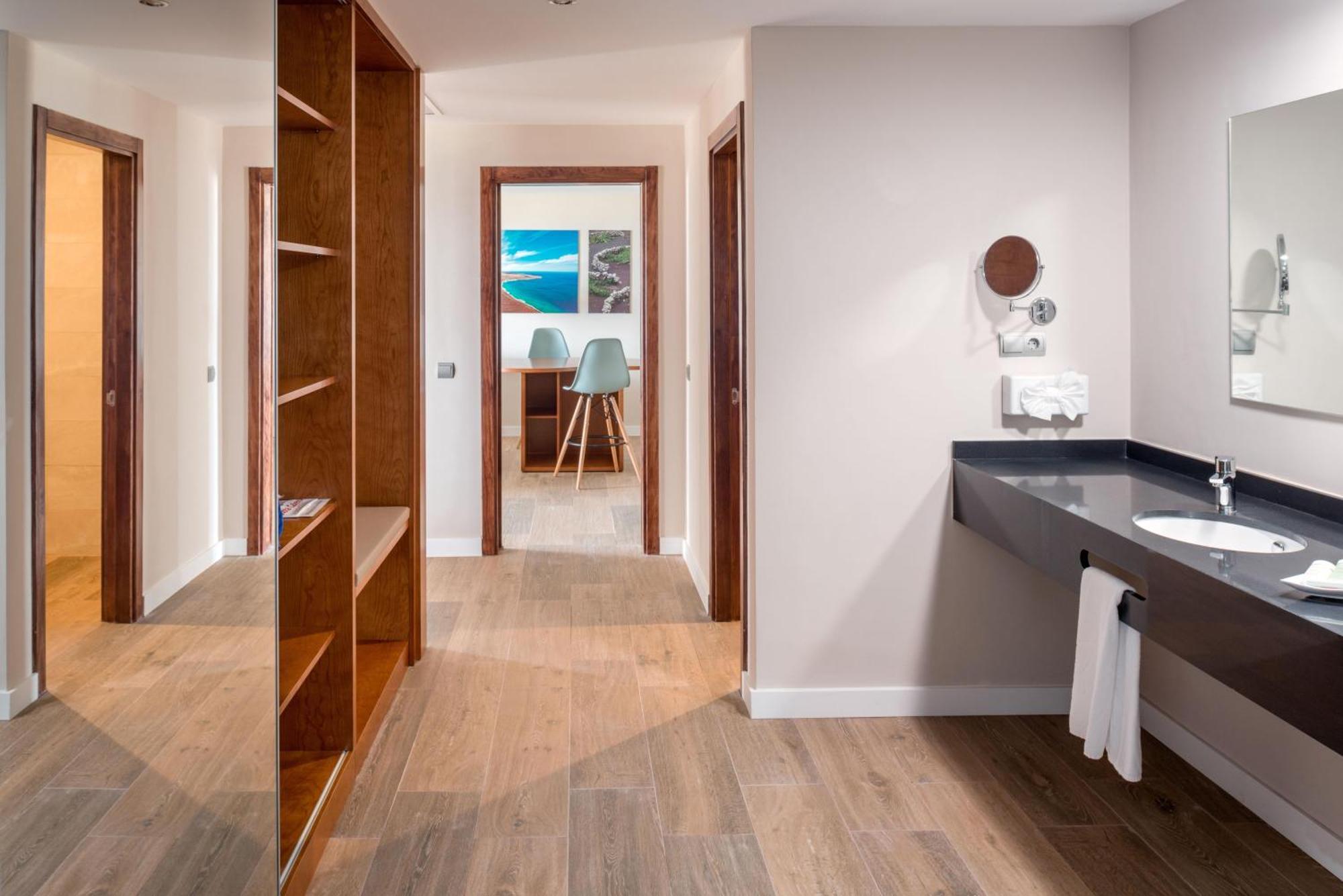 Select Suite Sea View