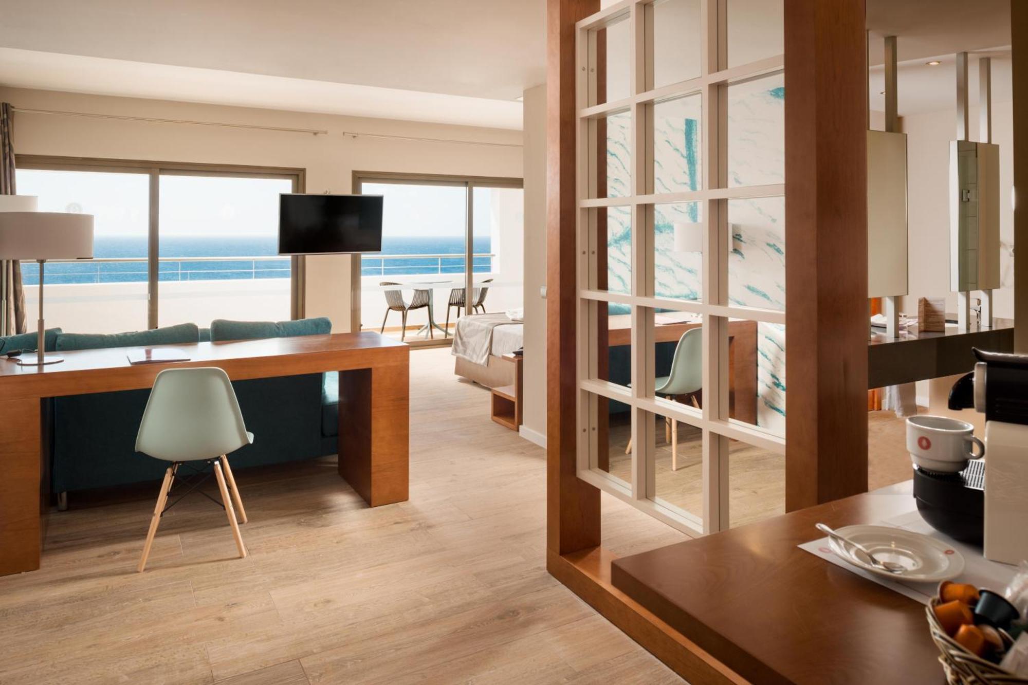 Select Junior Suite