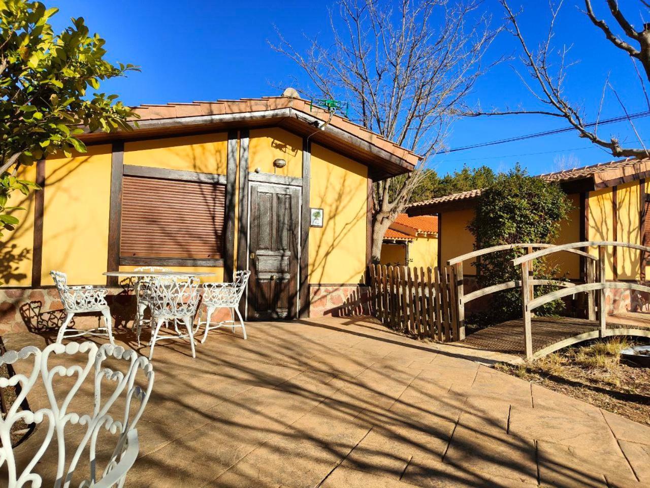 One-Bedroom Bungalow