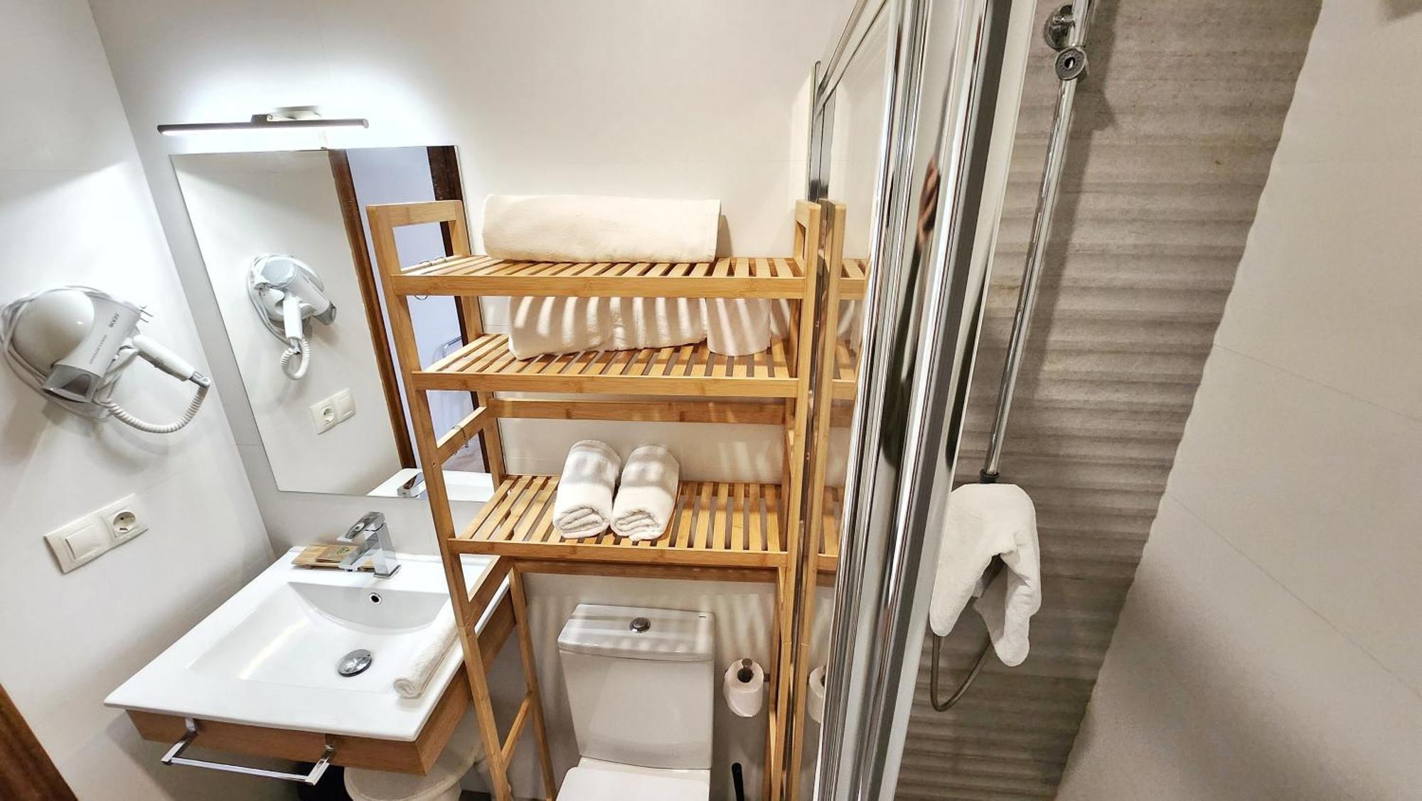 Triple Room Private Bathroom