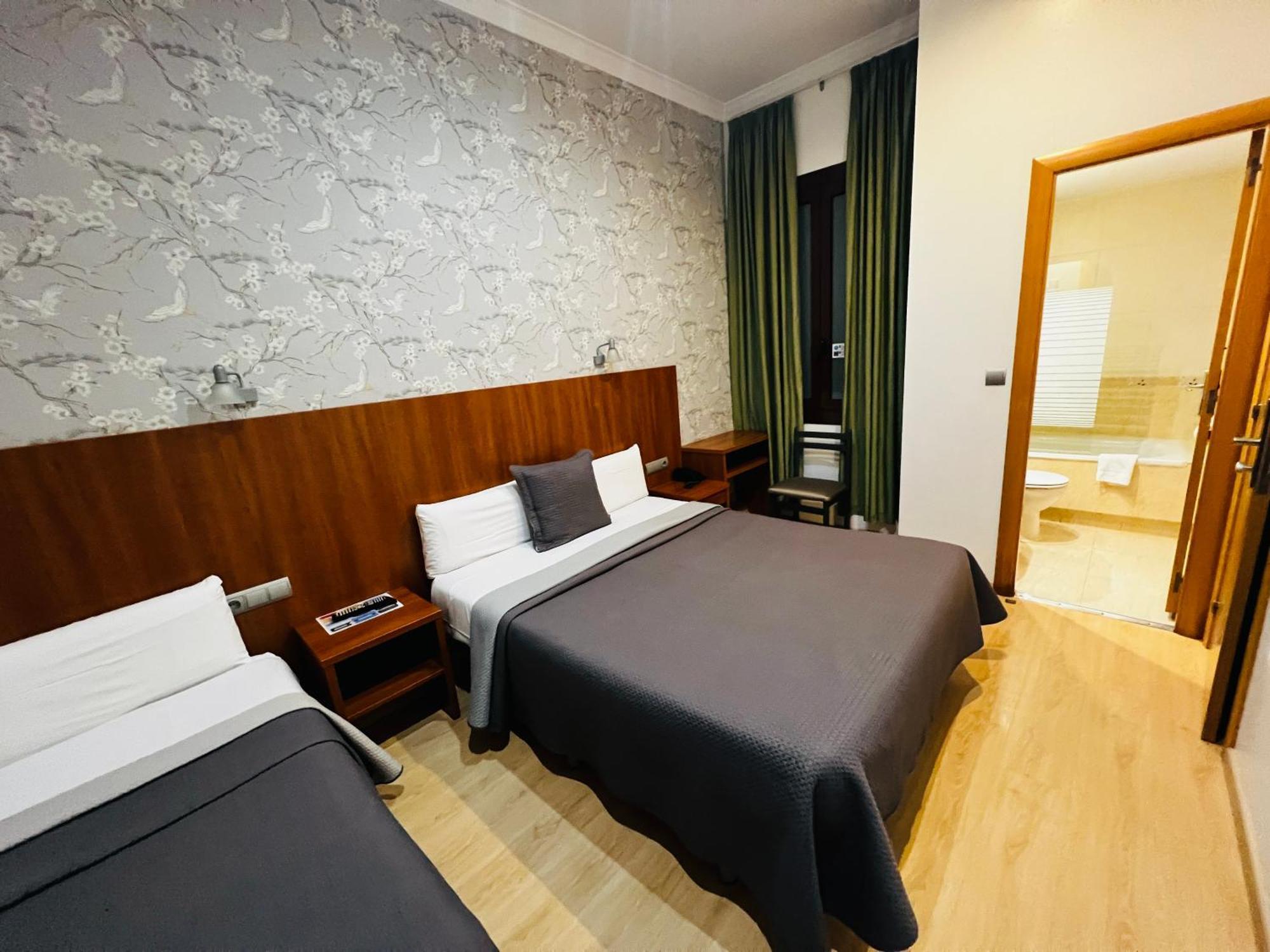 Triple Room,1537249564:JPEG