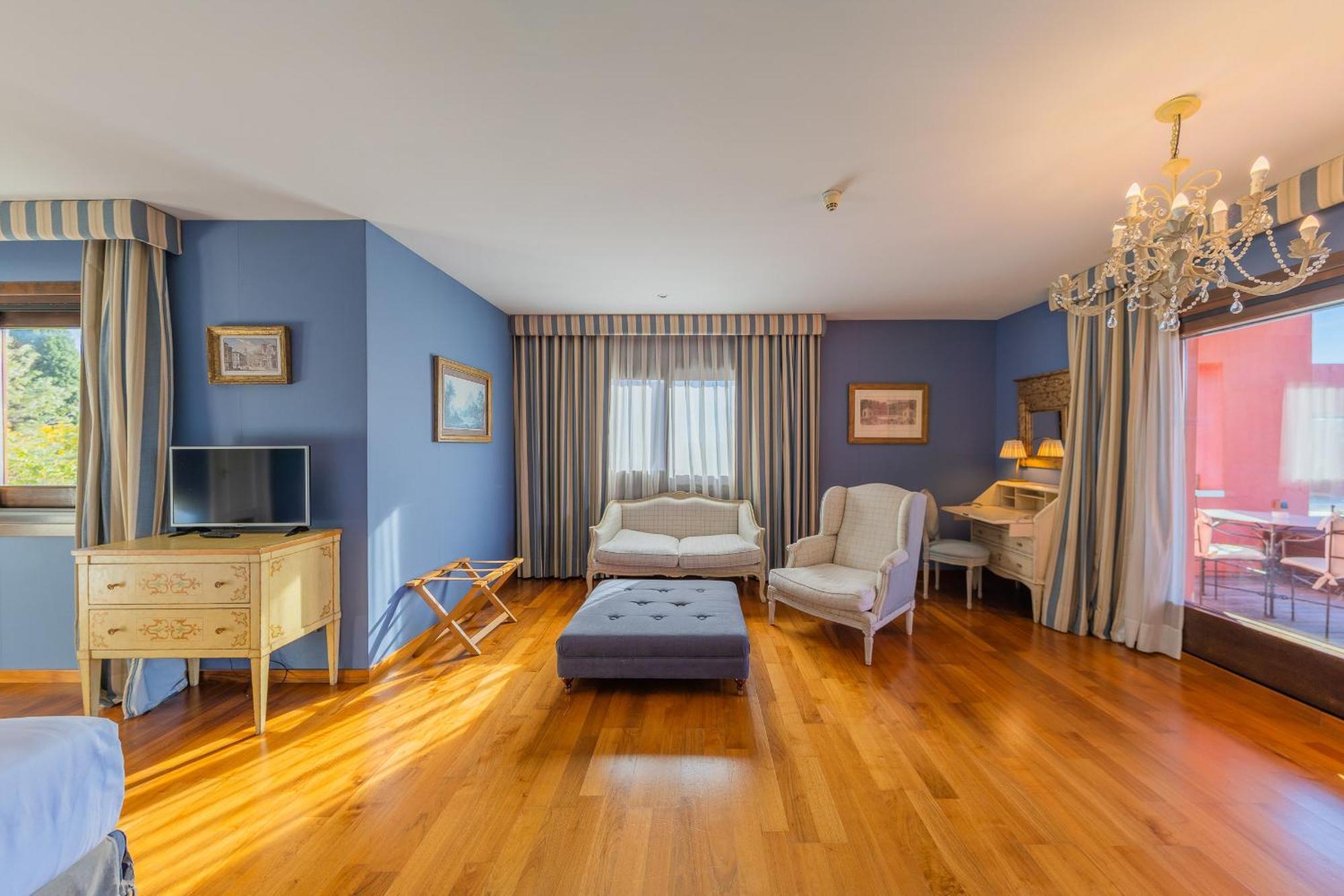 Suite Premium Room