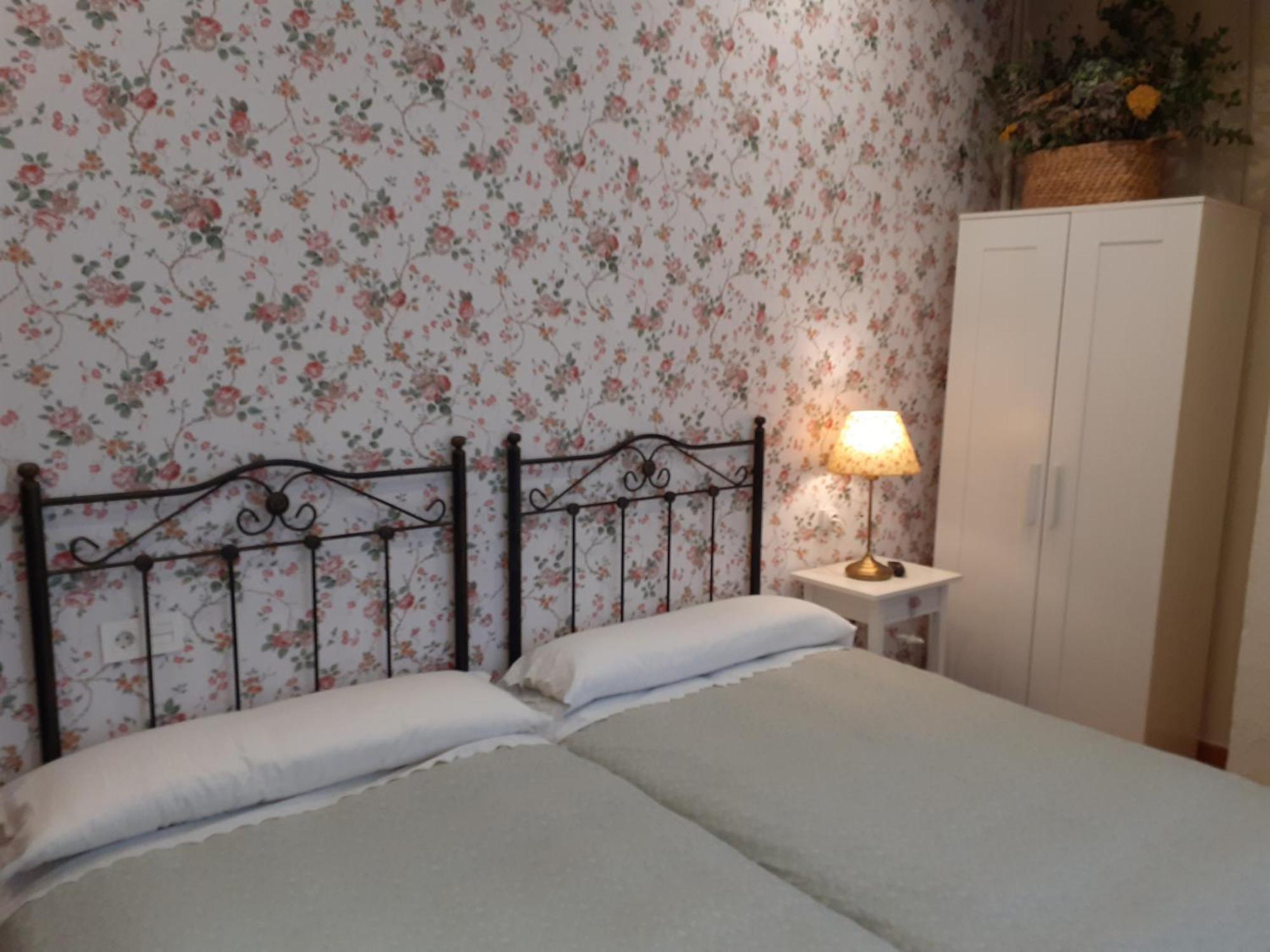 Twin Room with Private Bathroom
