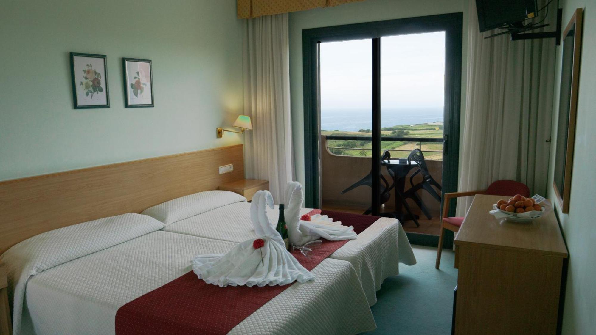 Twin Room Sea View