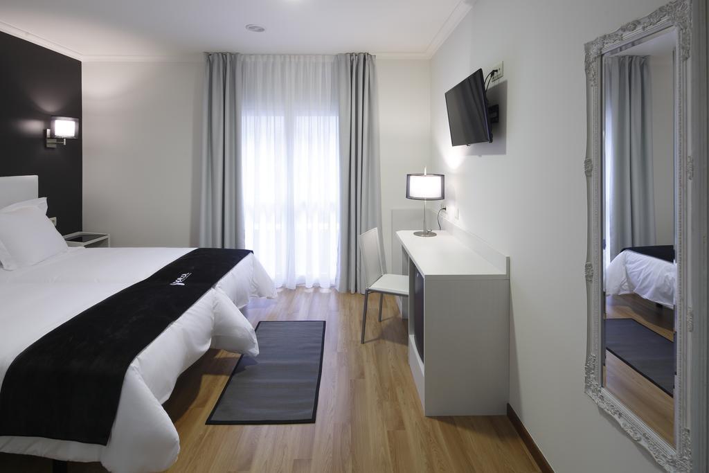 Double or Twin Room with Terrace,711770911:JPEG