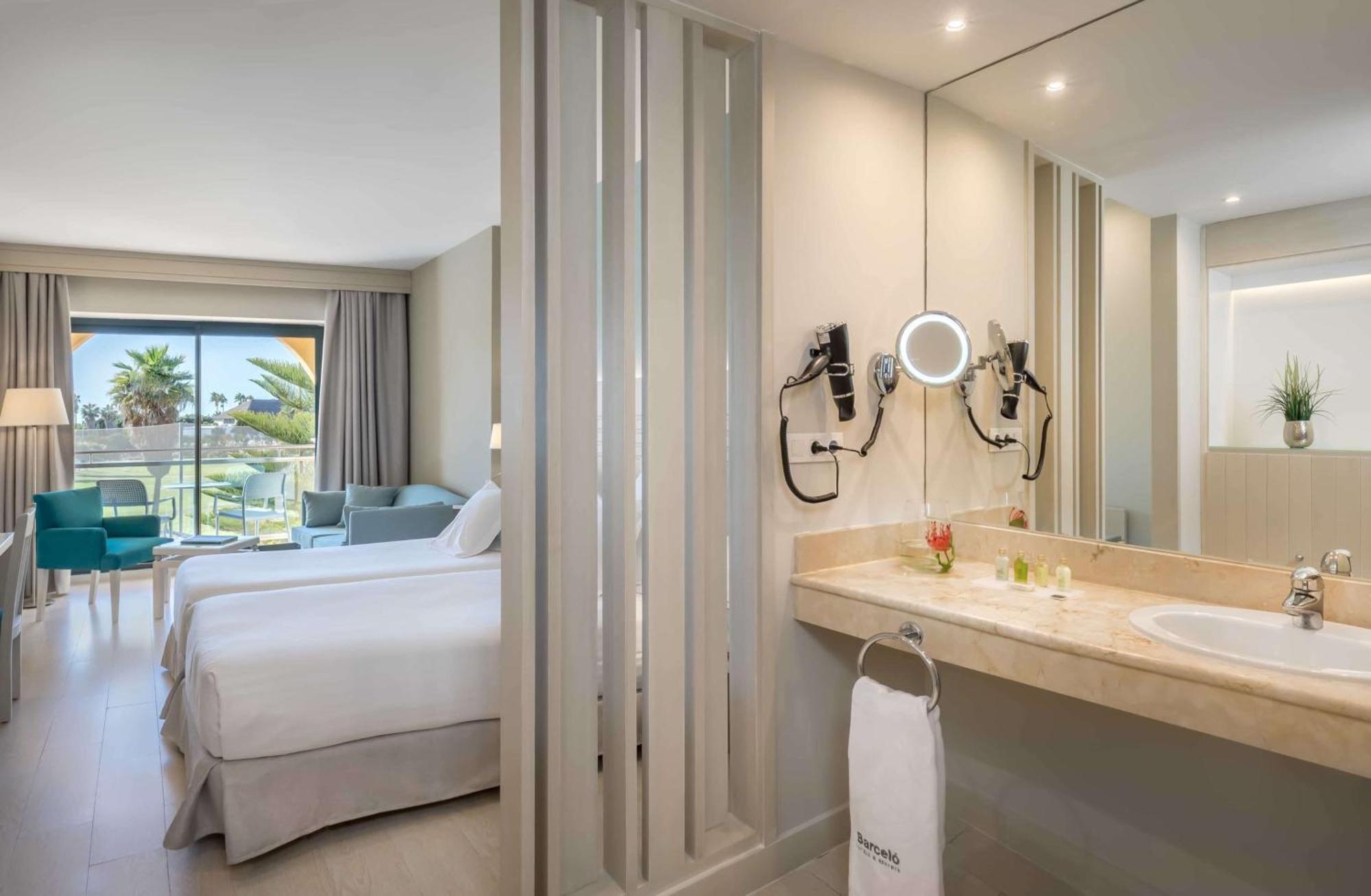 Superior Double or Twin Room with Terrace and Golf package