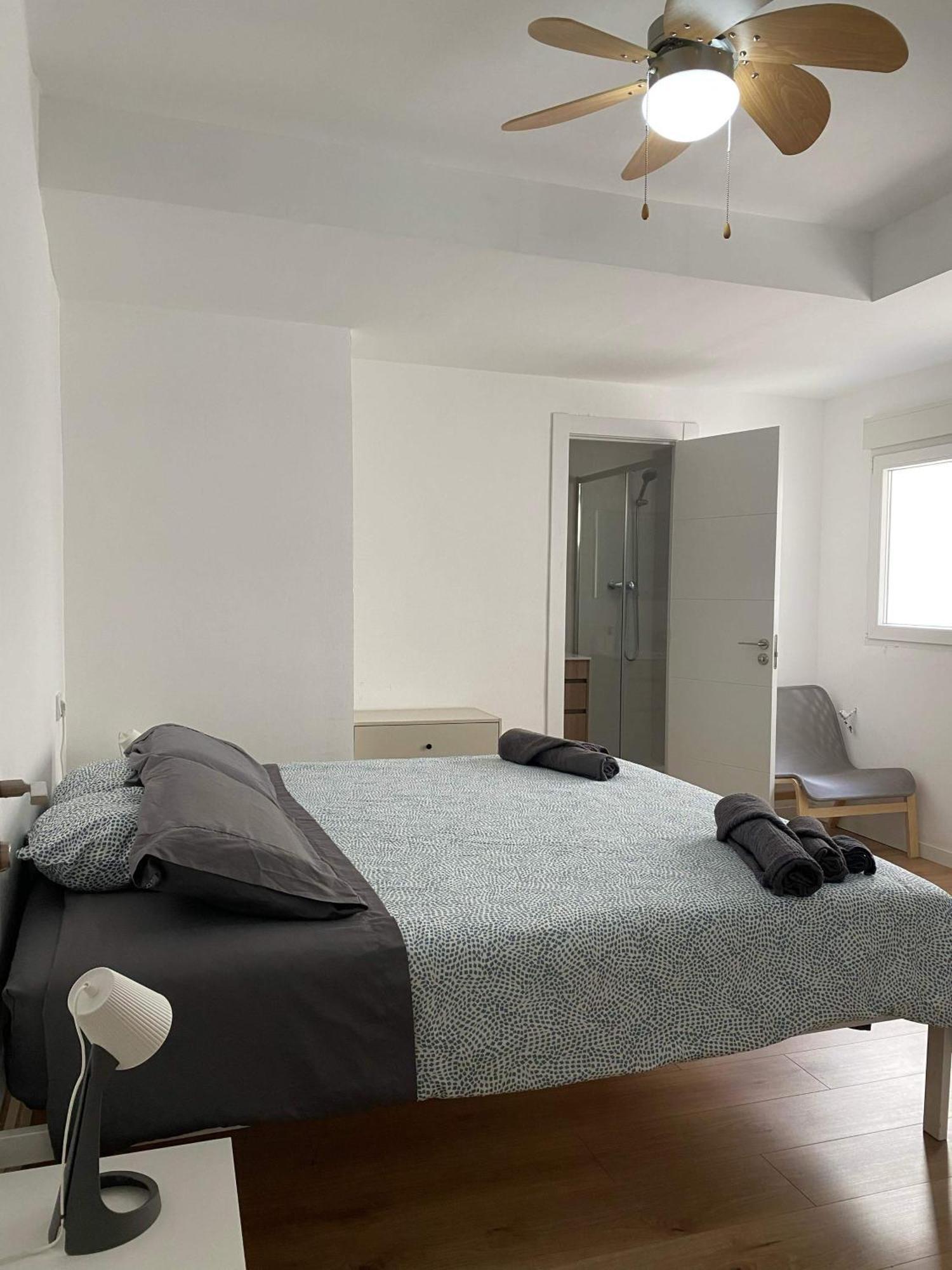 Dobbeltværelse med eget badeværelse