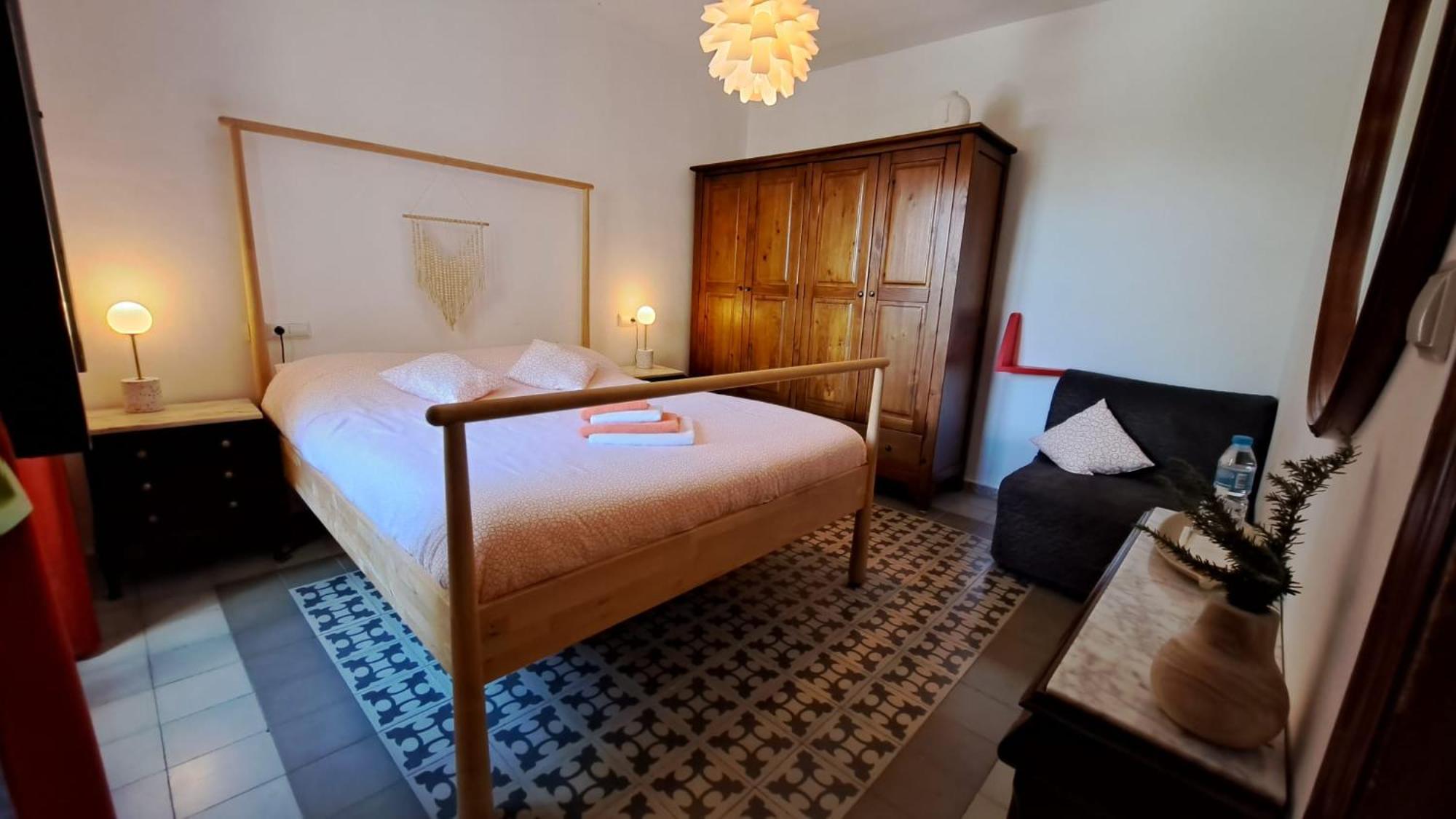 Double Room Private External Bathroom