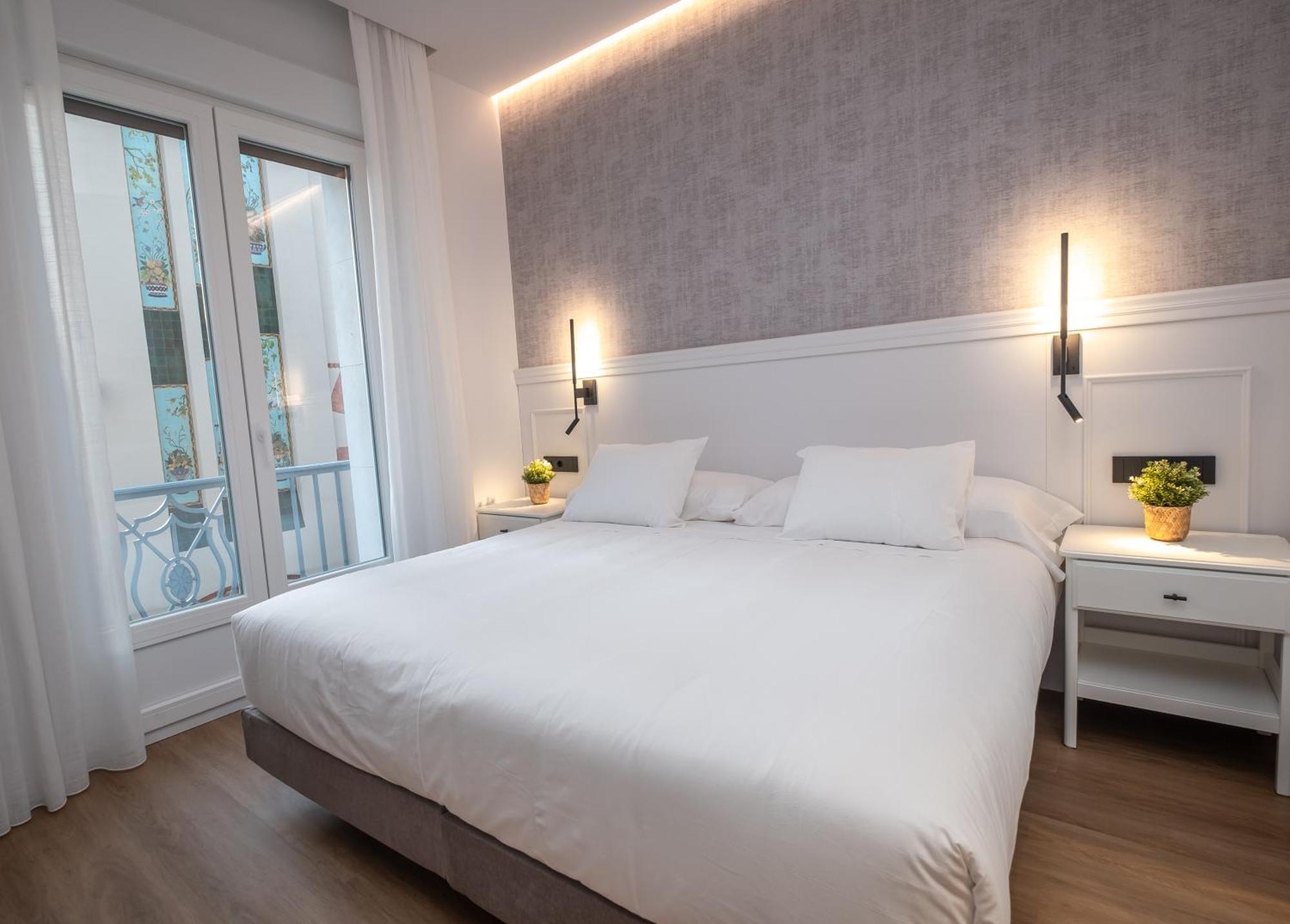 Deluxe Double Room City View
