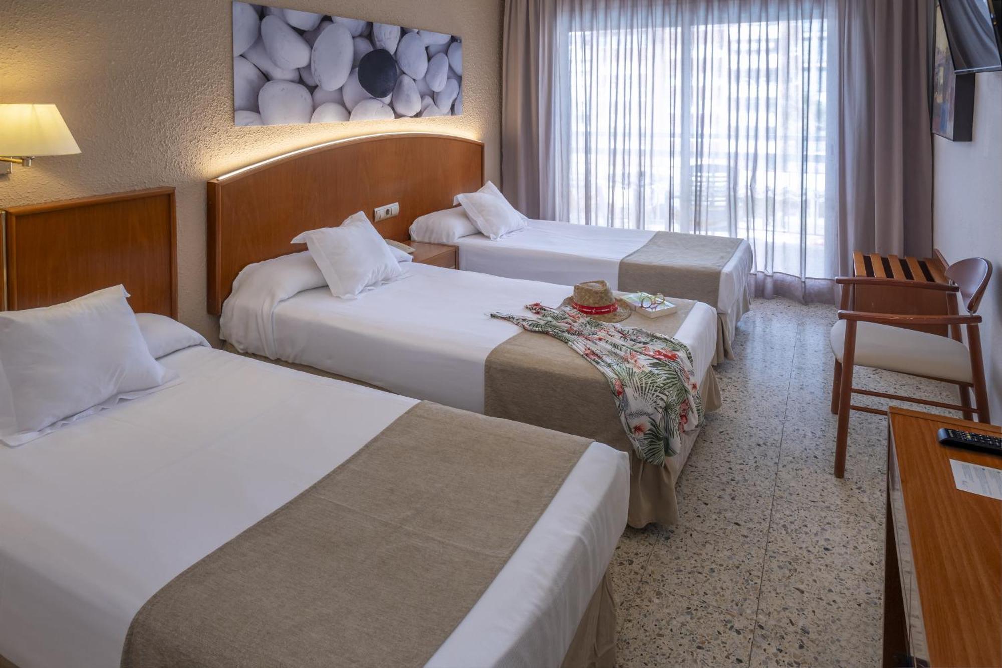 Twin Room Extra Bed Balcony