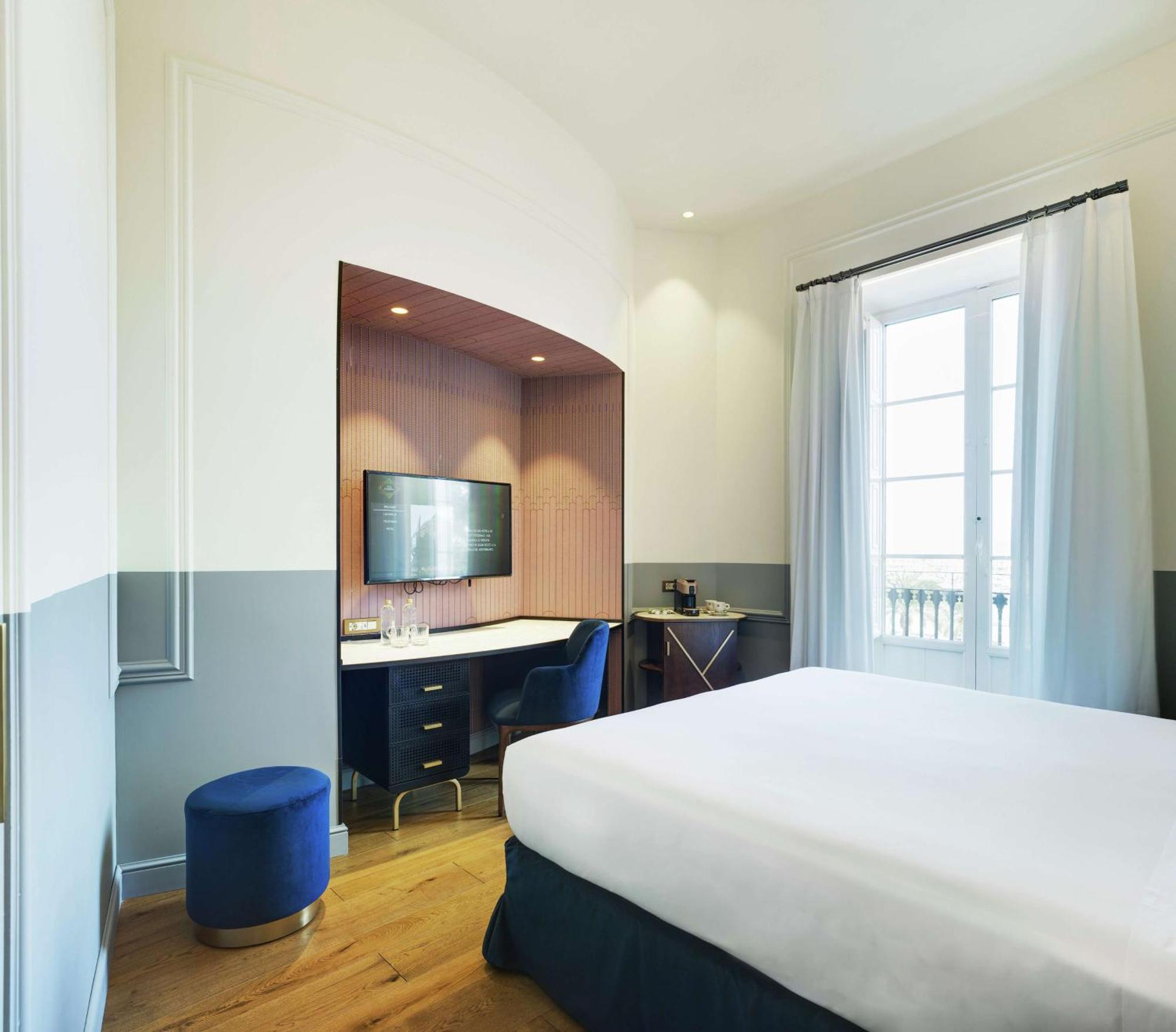 Carmen Room with Sea View