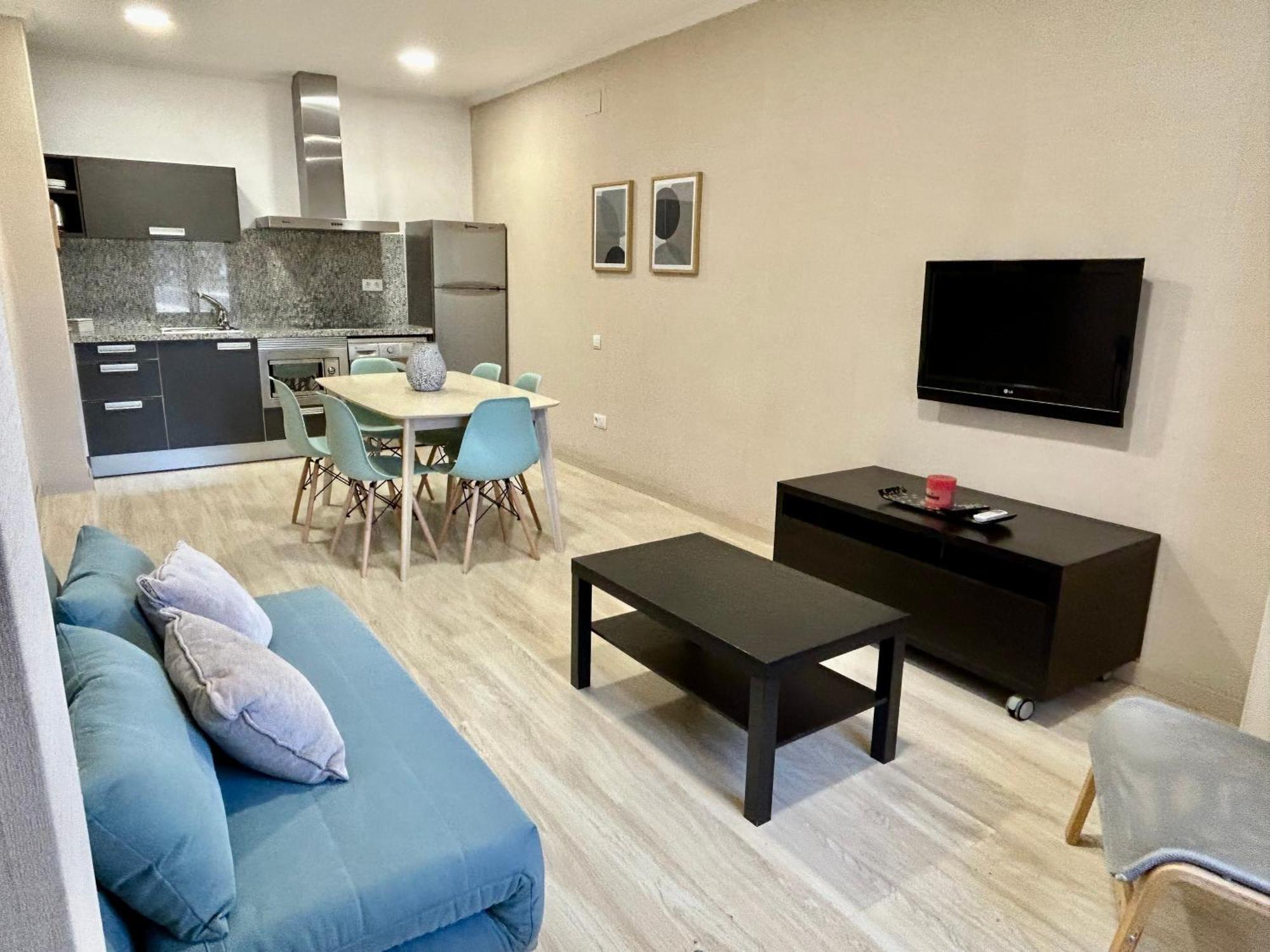 Two-Bedroom Suite,1593077009:JPEG