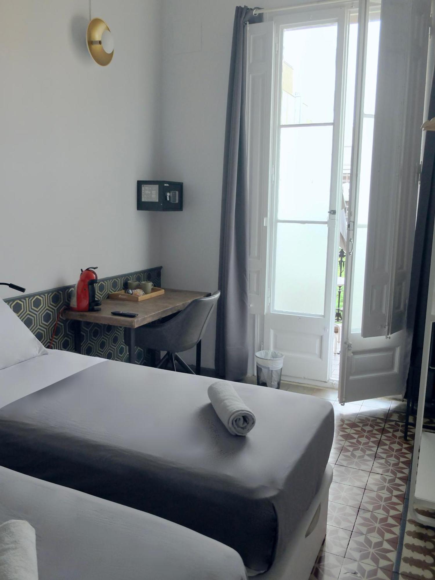 Twin Room with Private Bathroom