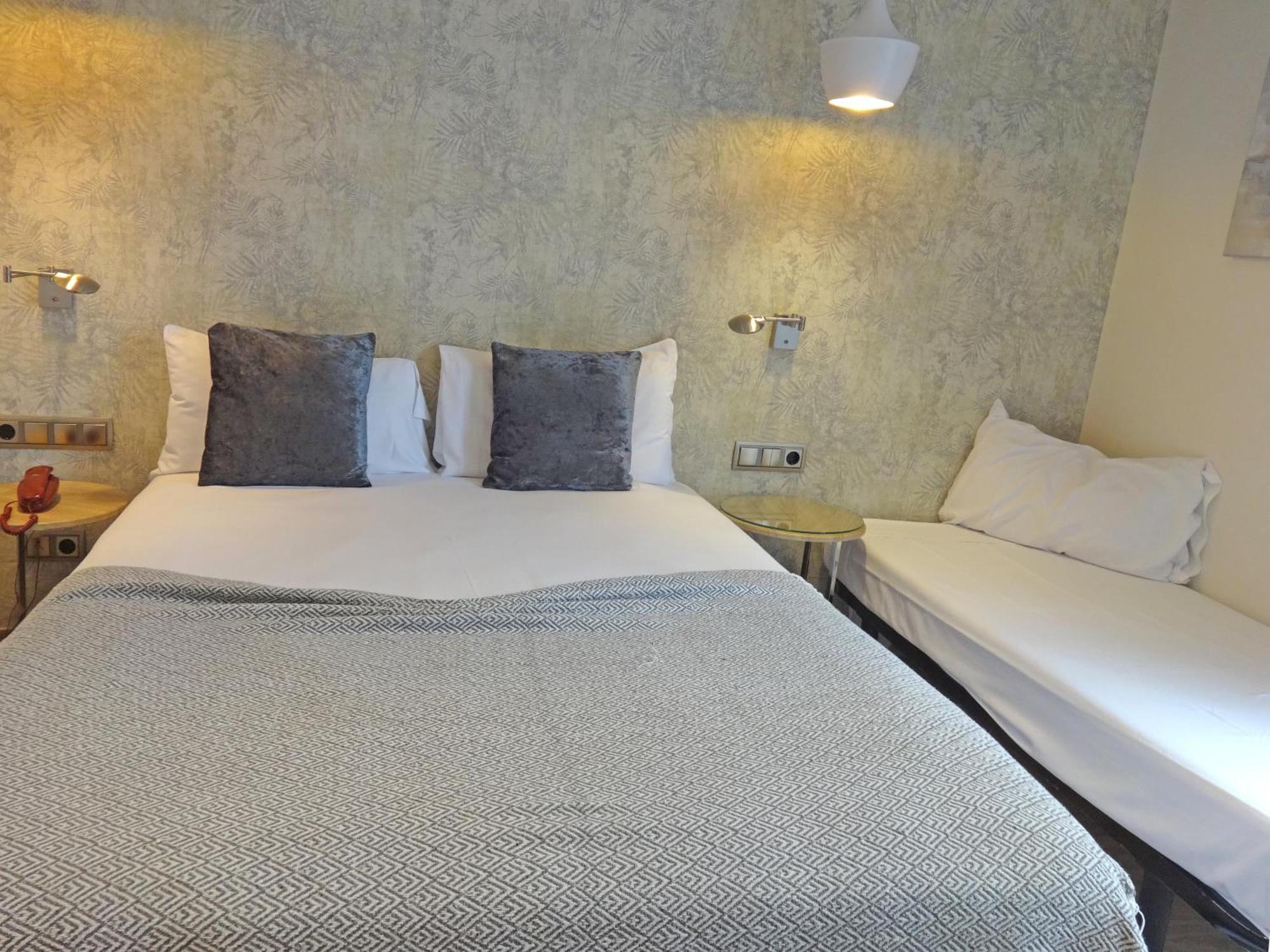 Superior Double Room Extra Bed,1555169809:JPEG