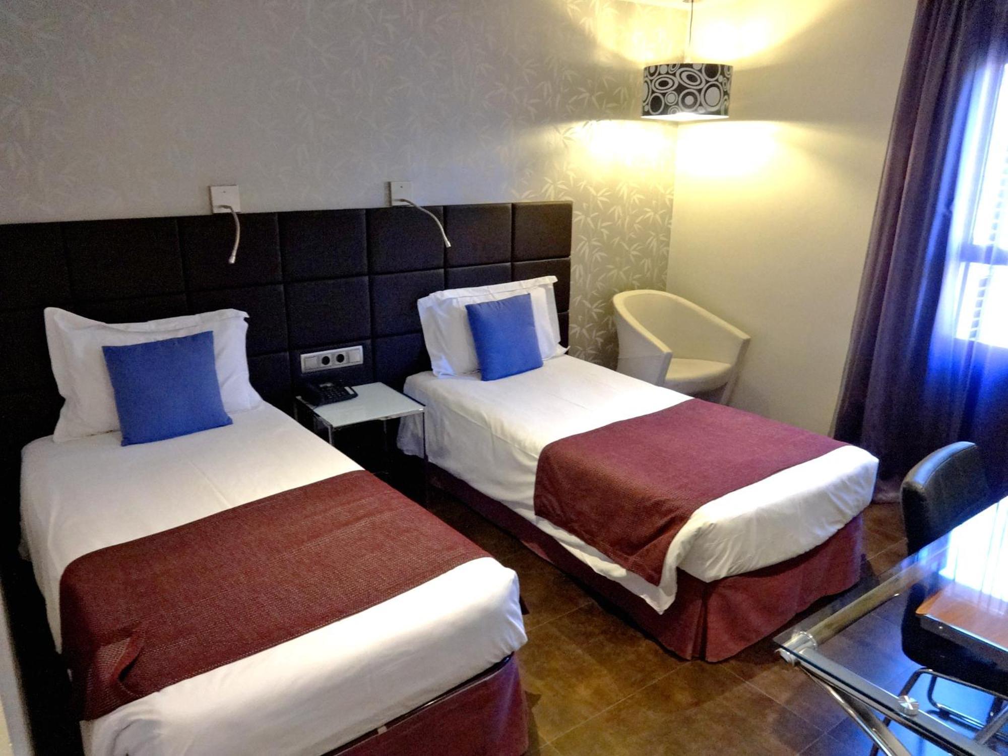 Double or Twin Room La Rambla Views