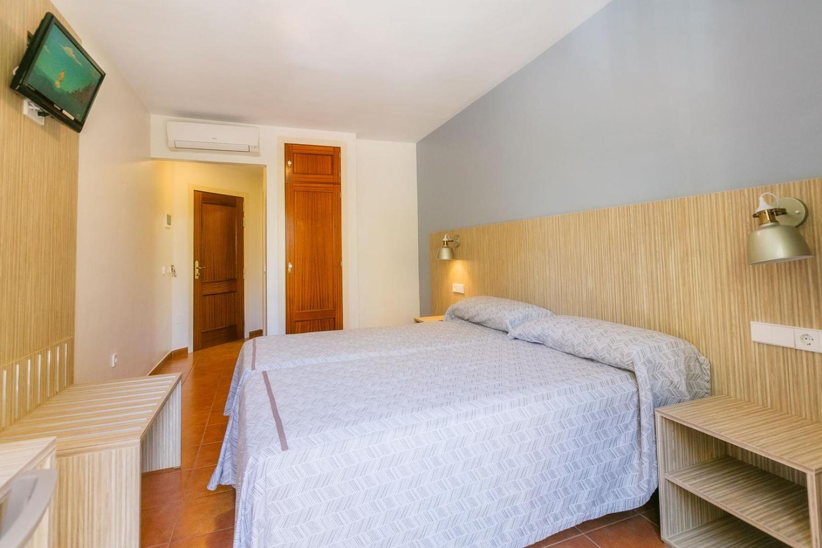 Double or Twin Room,1558127725:JPEG