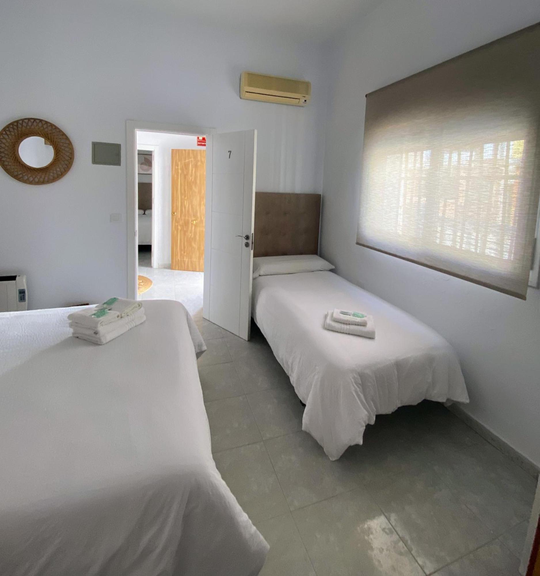 Triple Room,1565561056:JPEG