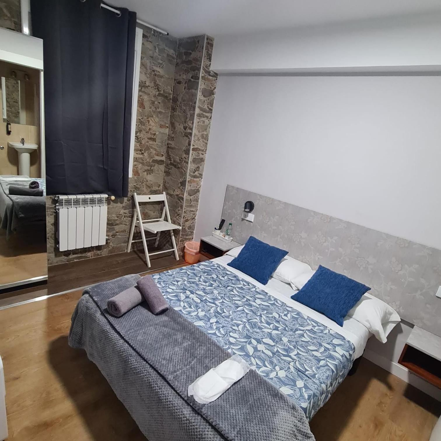Single Room with Private Bathroom,1572775667:JPEG