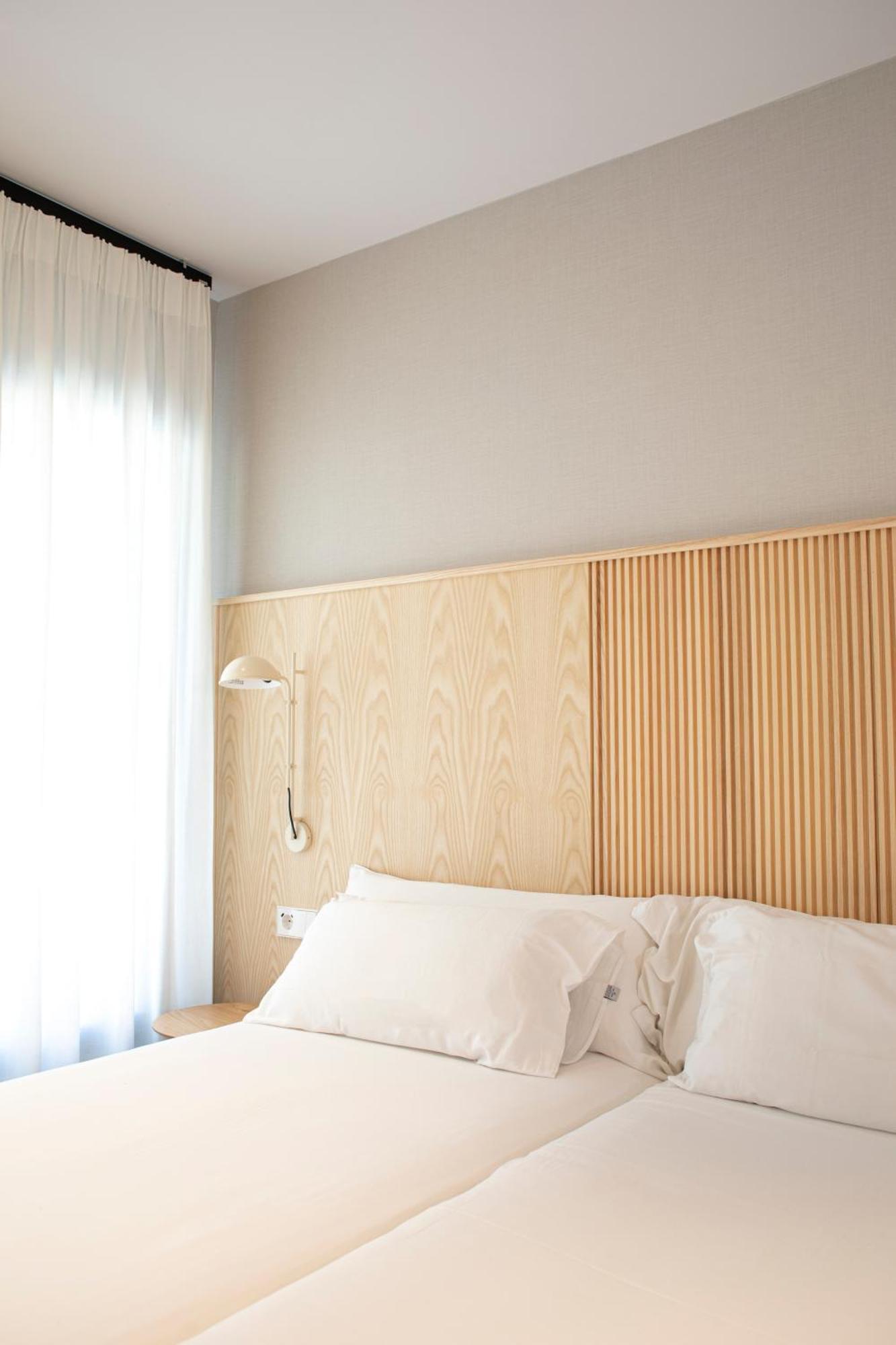 Economy Triple Room