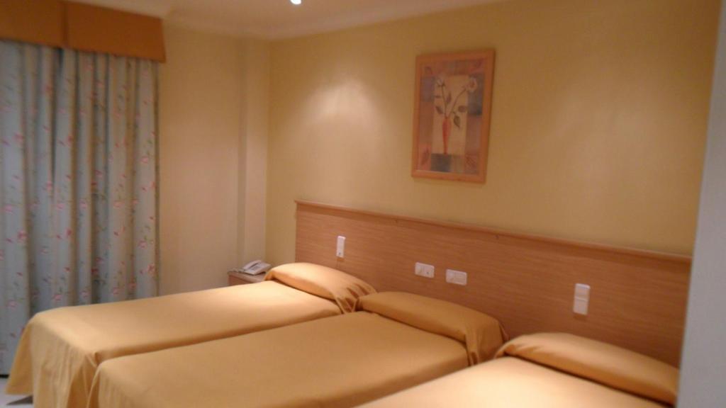 Triple Room,1580592775:JPEG
