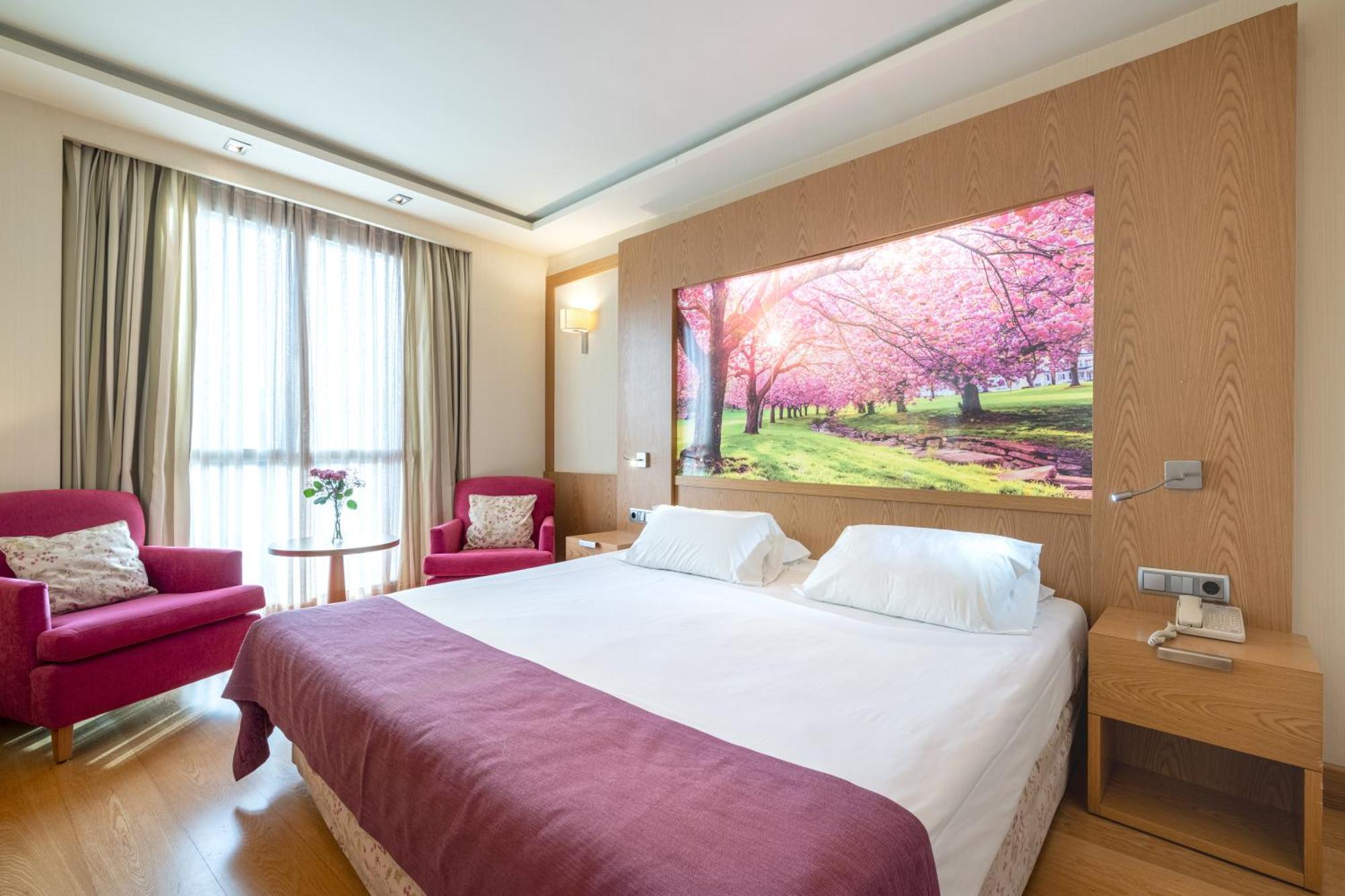 Double or Twin Room,1596010572:JPEG