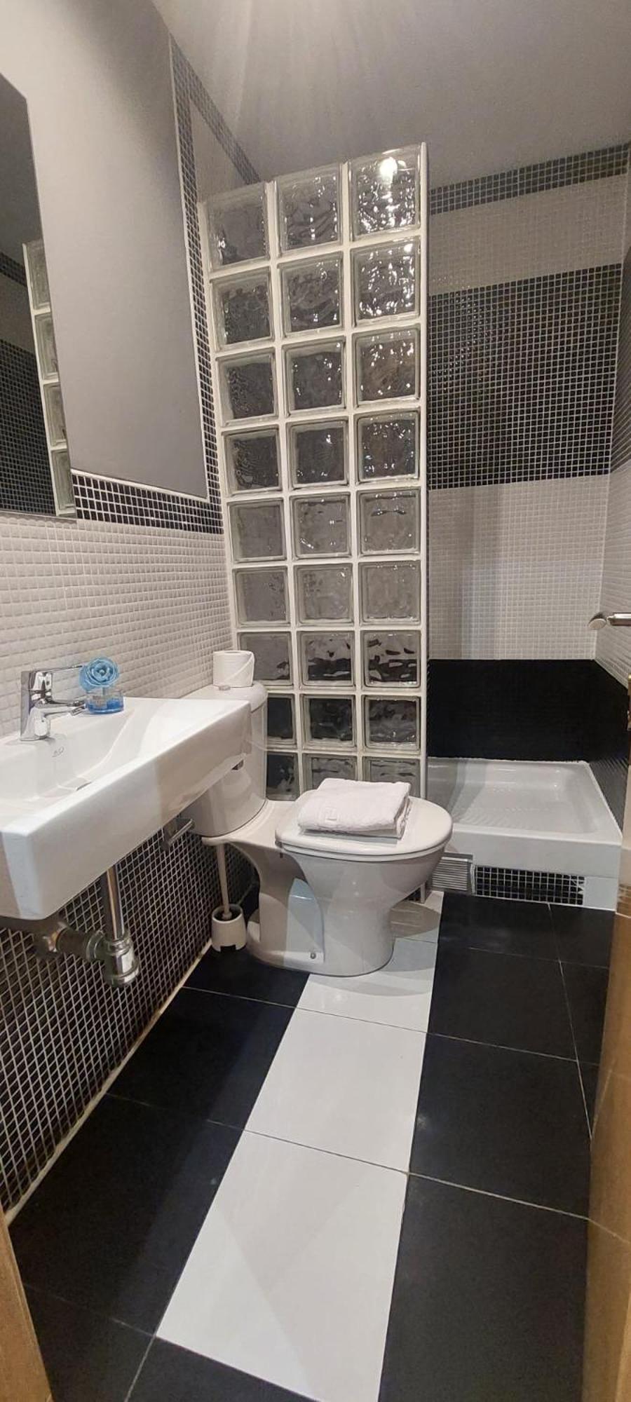 Enkelrum Standard med delat badrum