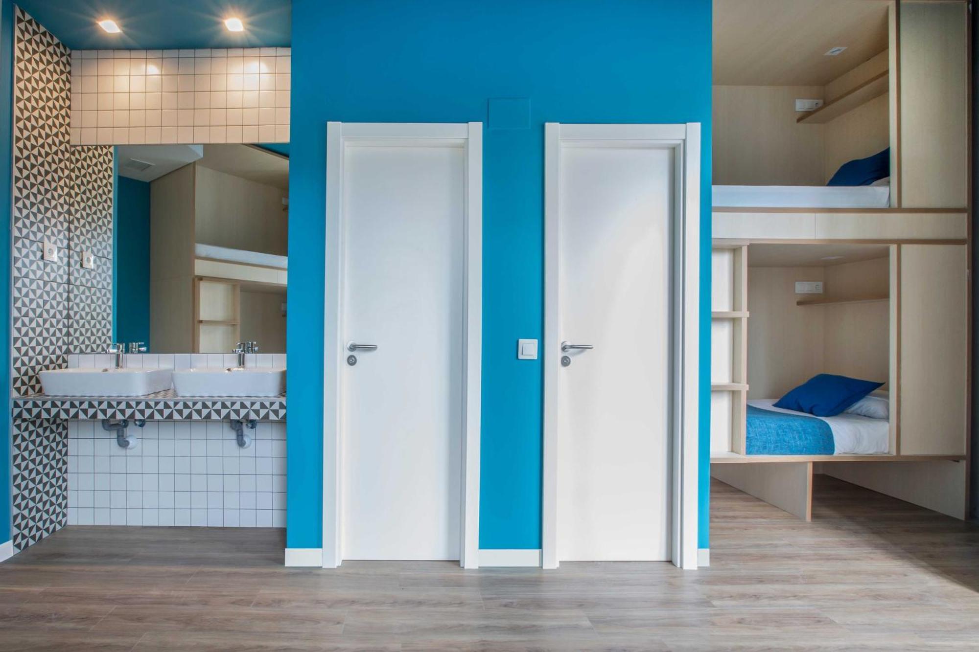 Quadruple Room with Private Bathroom,1586867855:JPEG