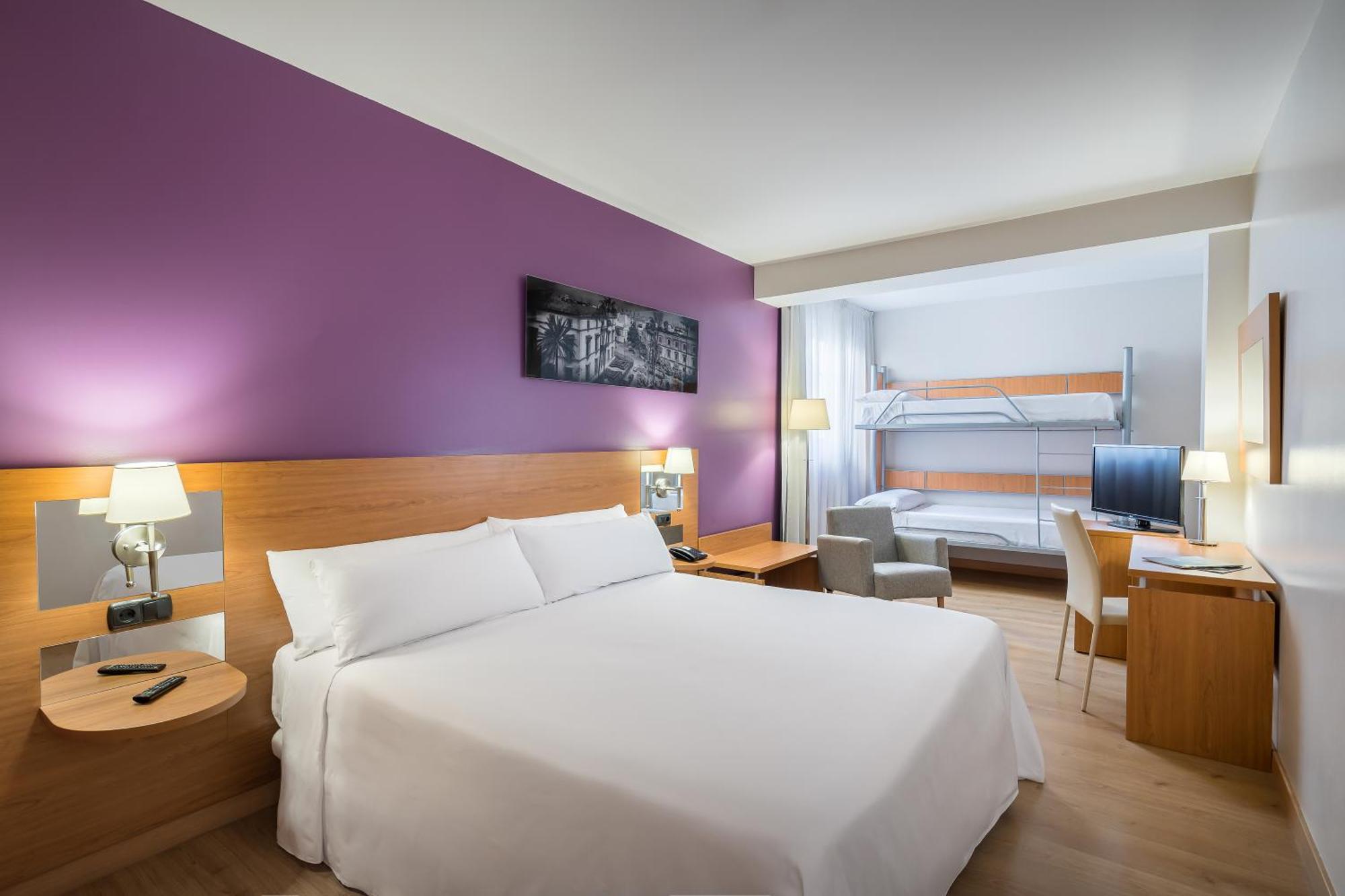 Chambre Familiale (2 Adultes et 2 Enfants)