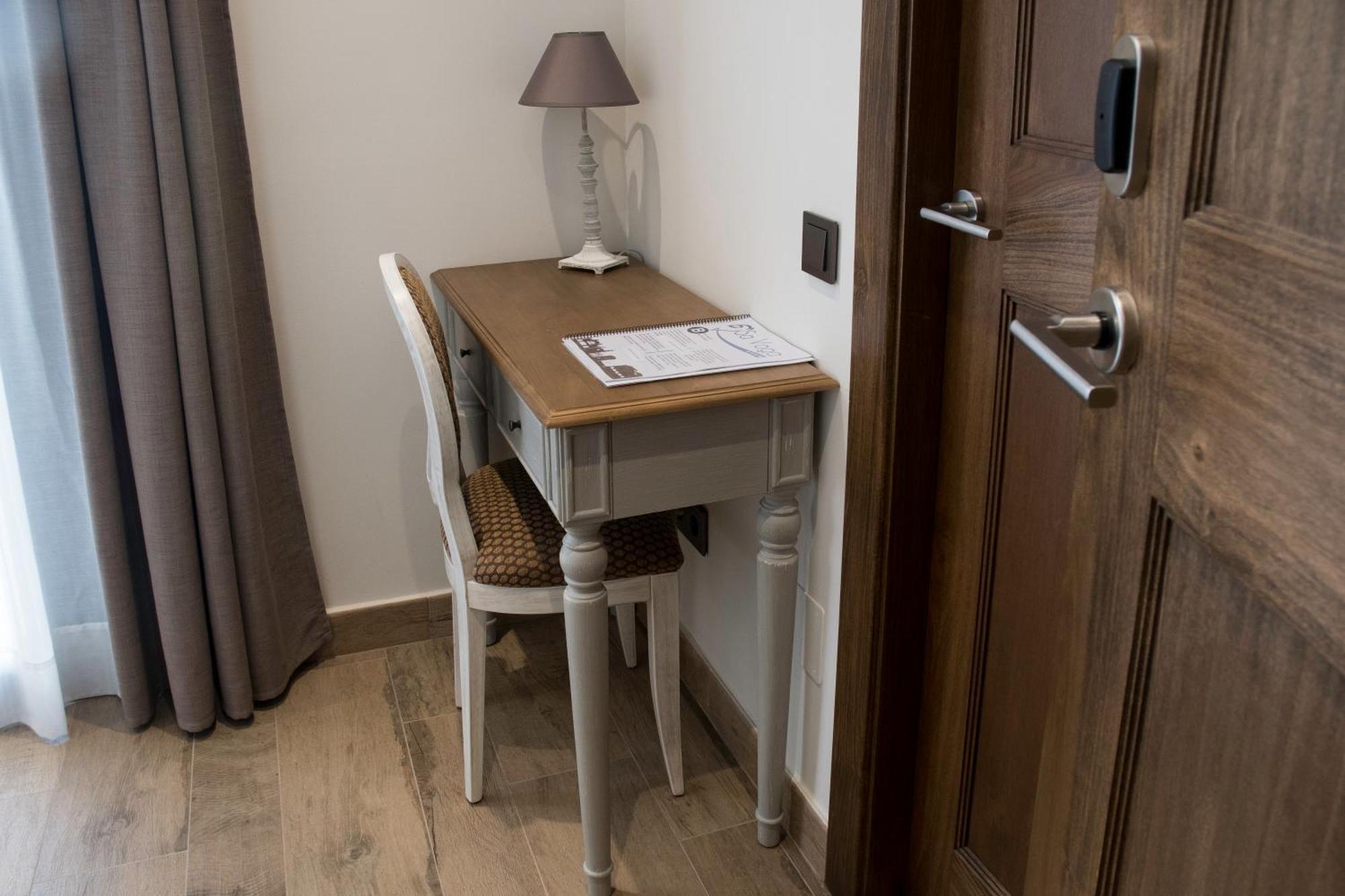 Single Room Terrace
