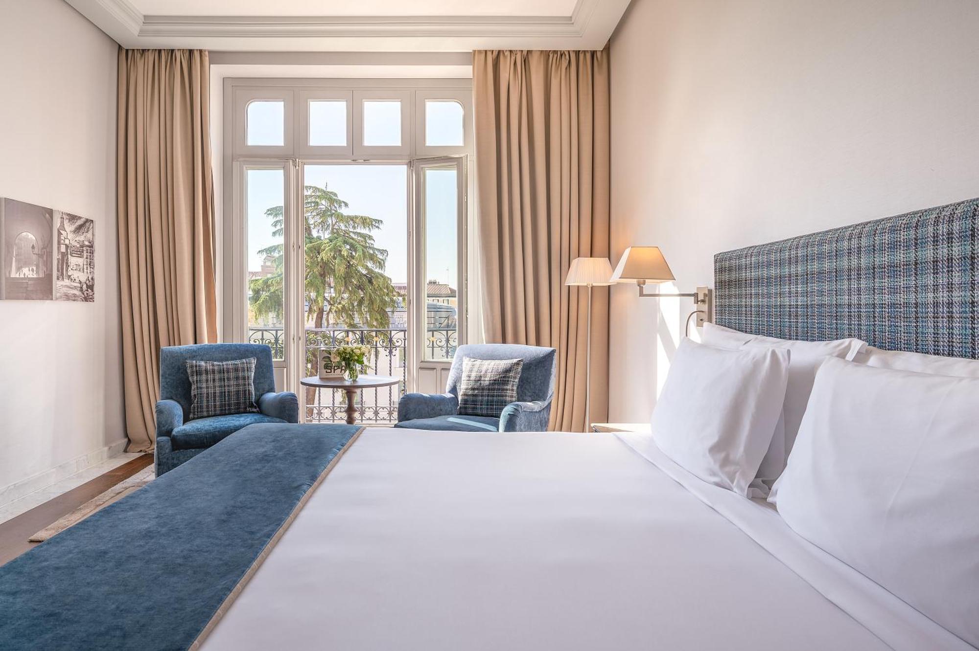 Quarto Deluxe com Cama de Casal ou 2 de Solteiro e Vista do Jardim