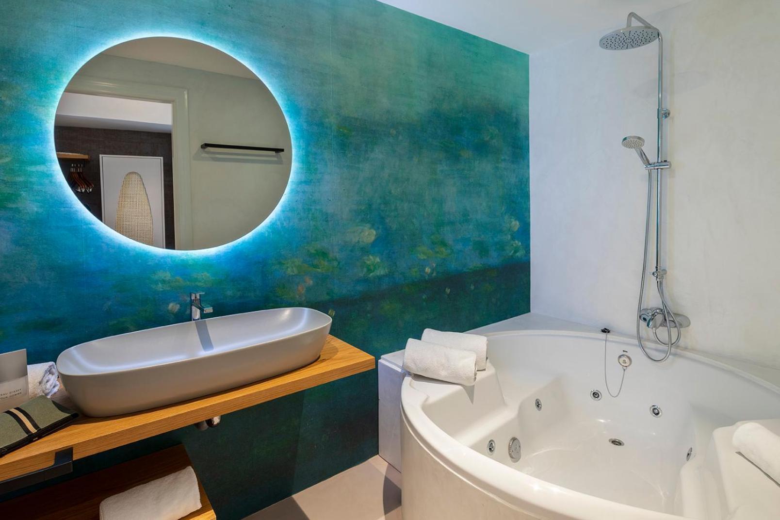 Superior Deluxe Room