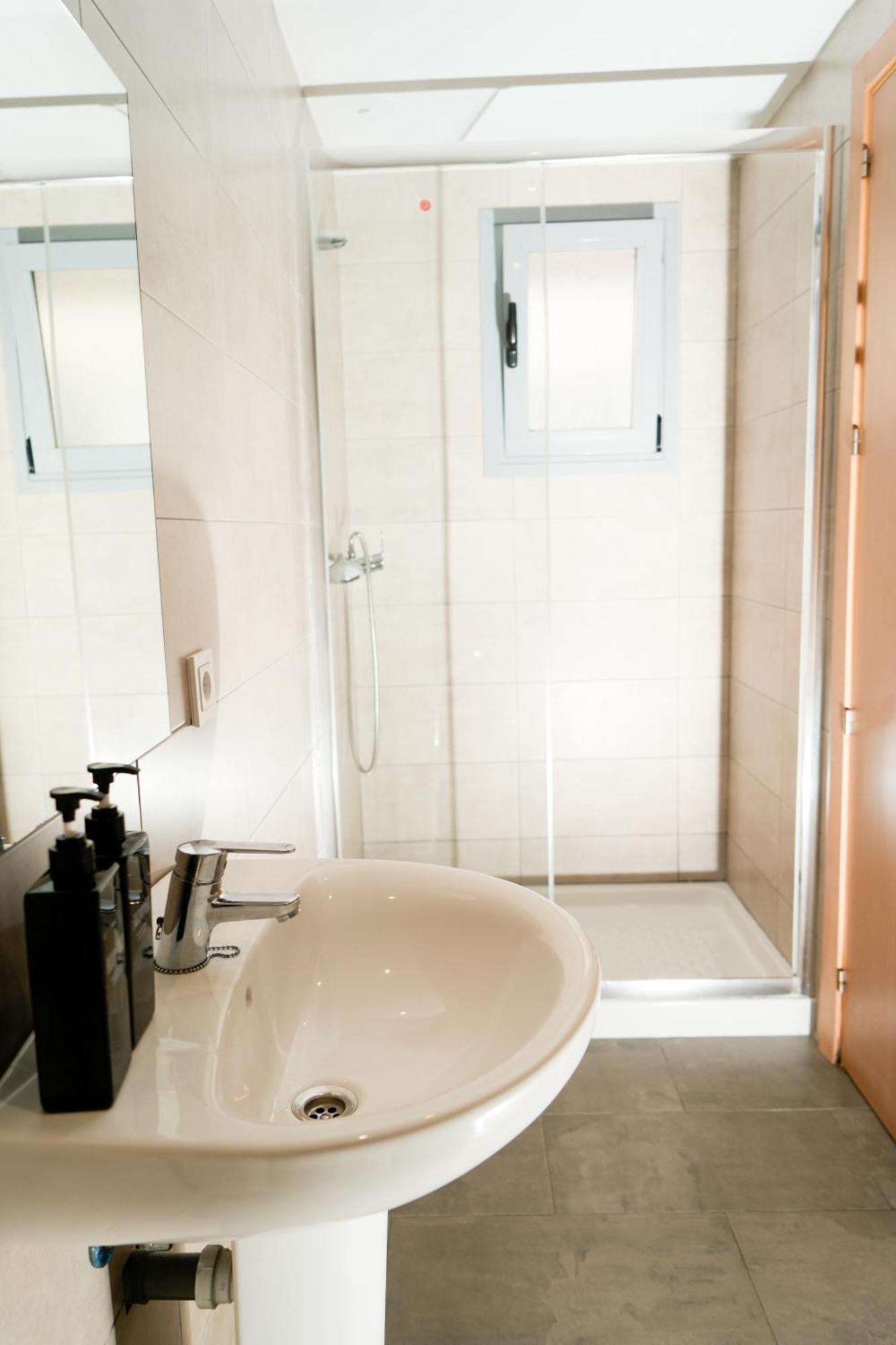 Quadruple Room with Private Bathroom