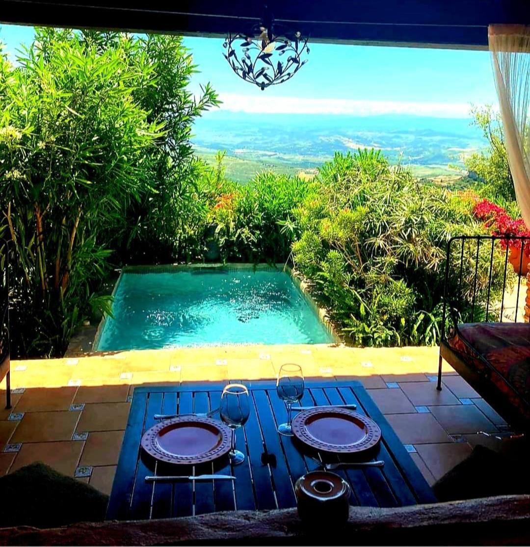 Bungalow Private Pool Private garden