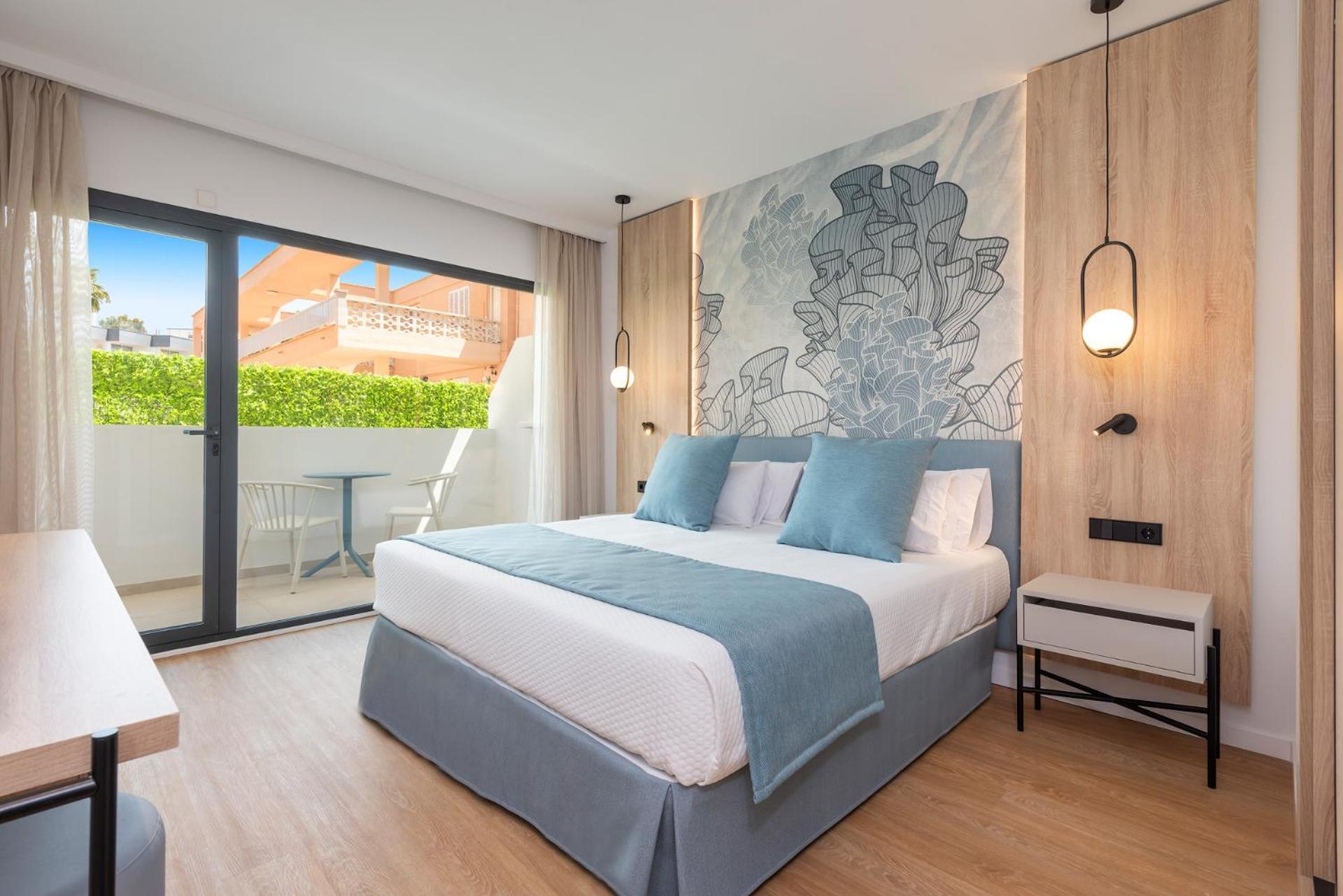 Standard Room,1594677457:JPEG