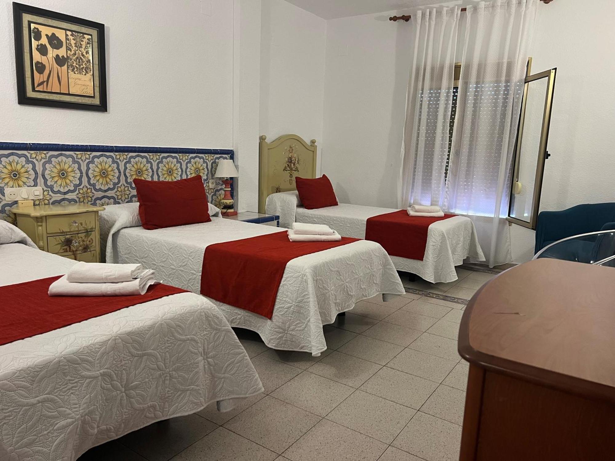 Triple Room,1594690734:JPEG