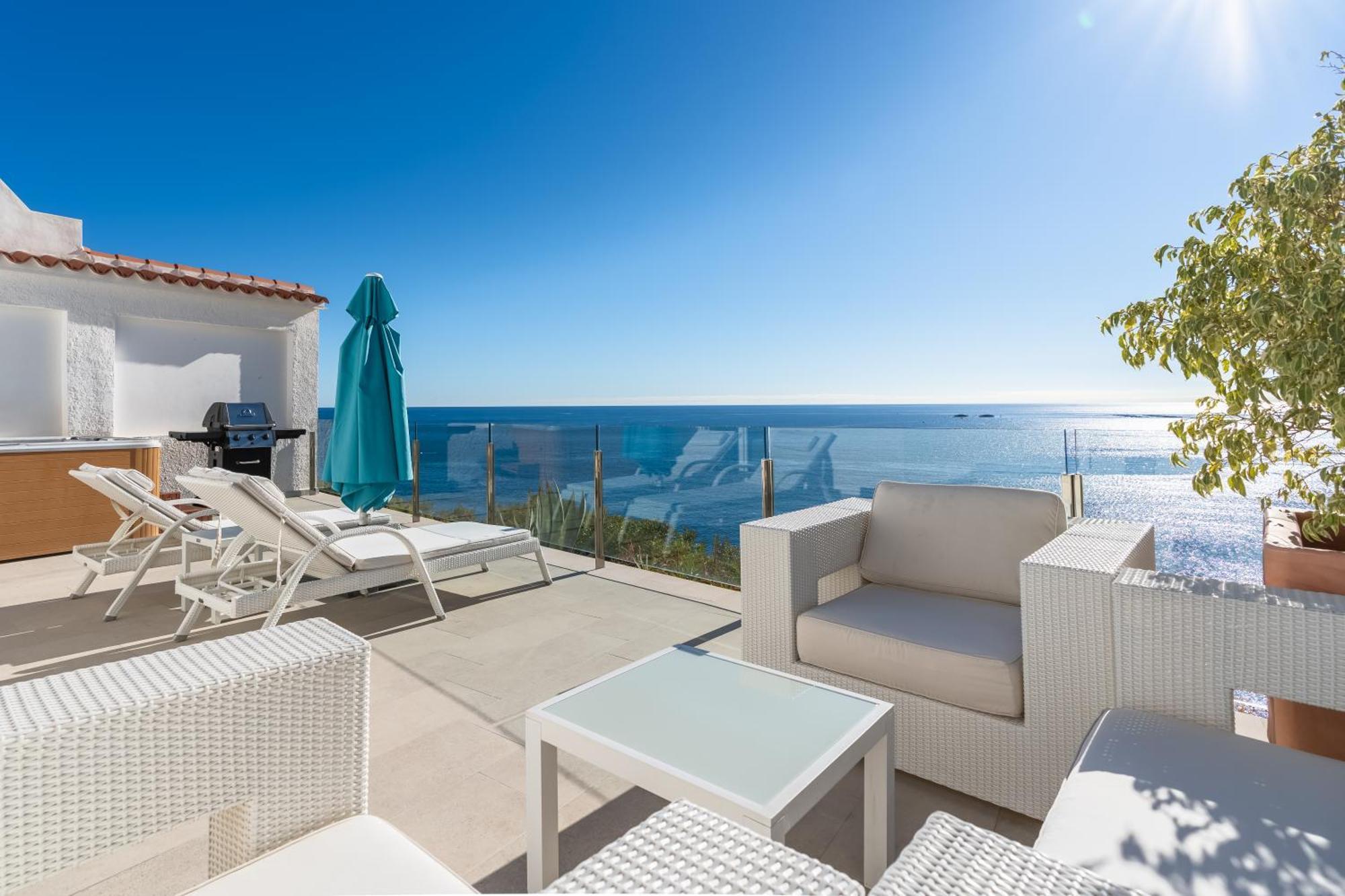 Deluxe Bungalow Sea View