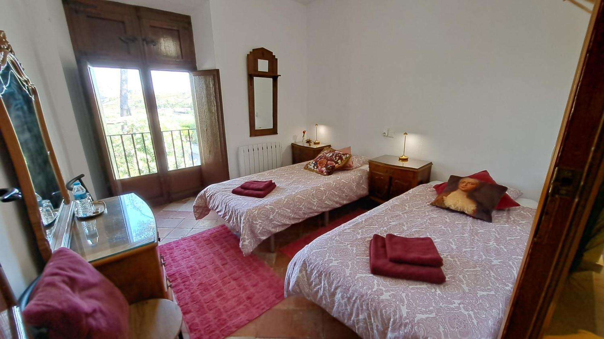 Double Room Private External Bathroom