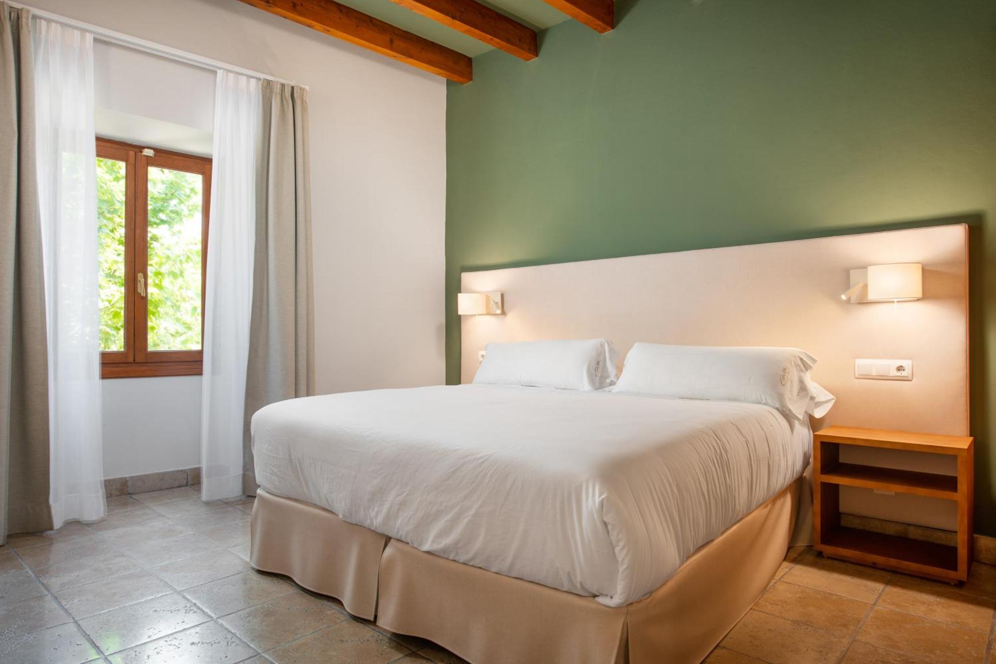 Standard Double Room,1597576674:JPEG