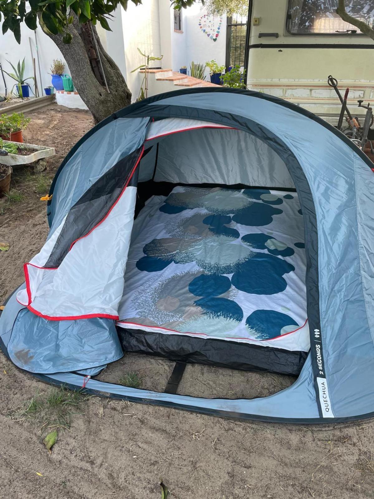 Tent