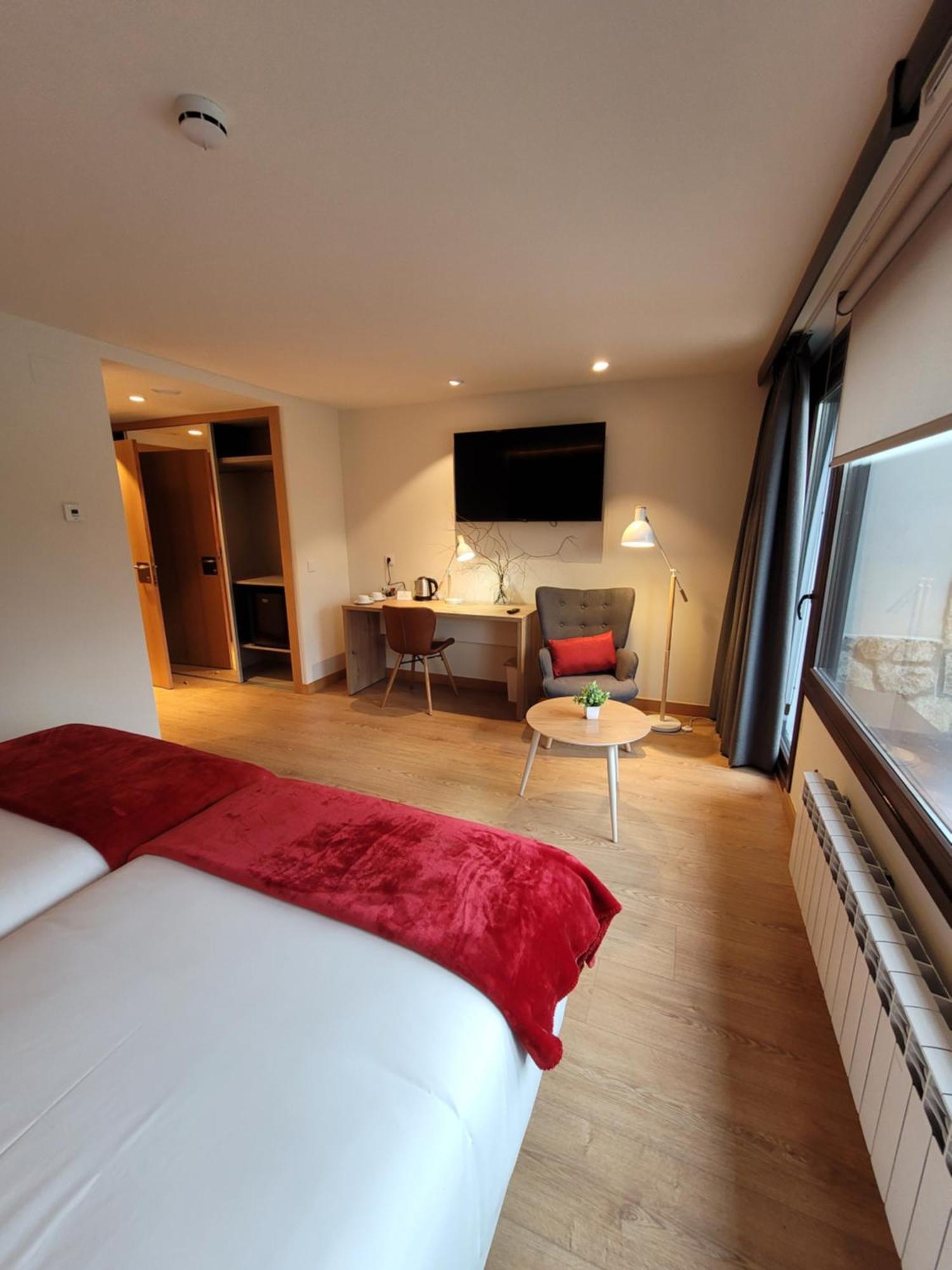 Double Room,1612886949:JPEG