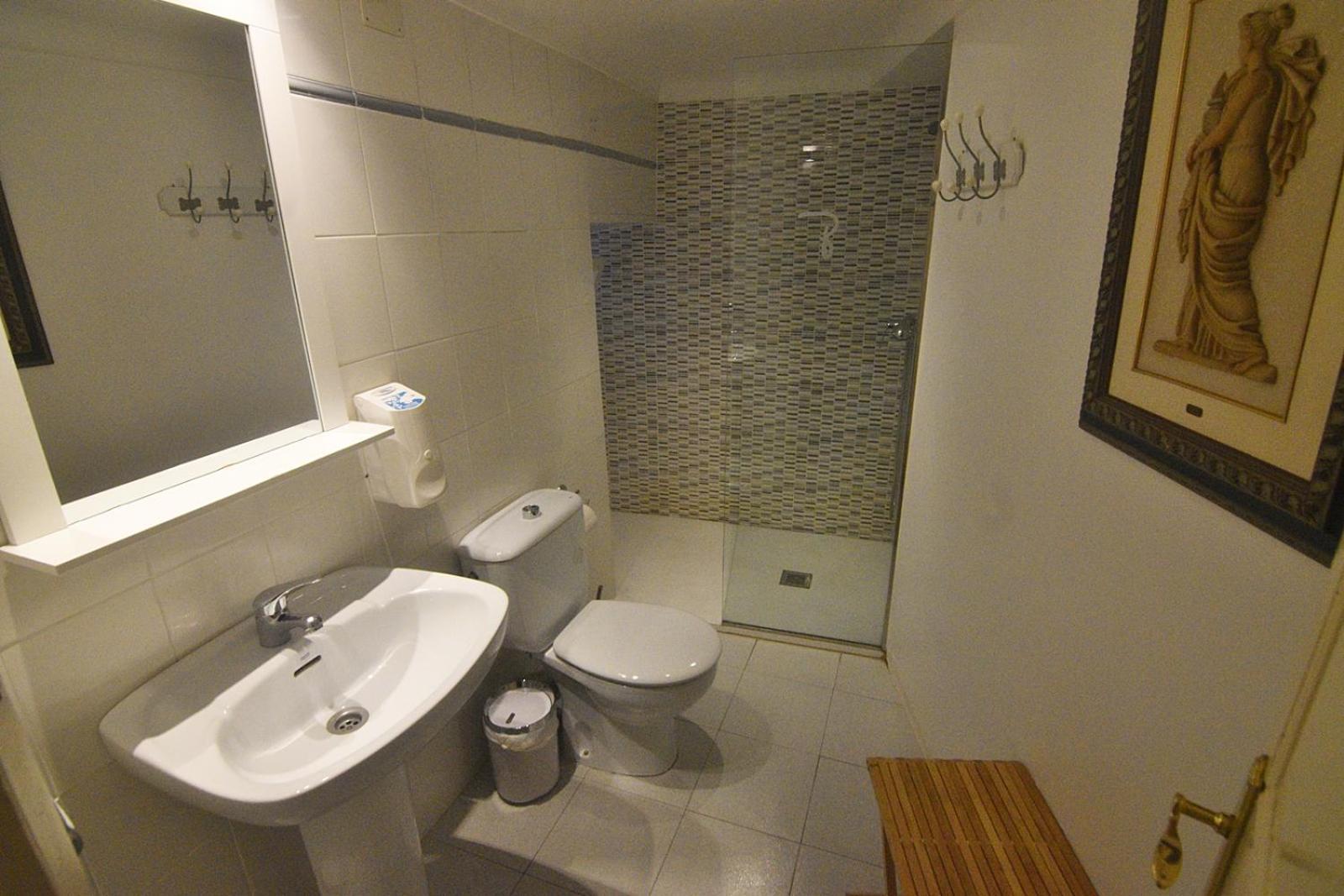 Single Room,1619762682:JPEG