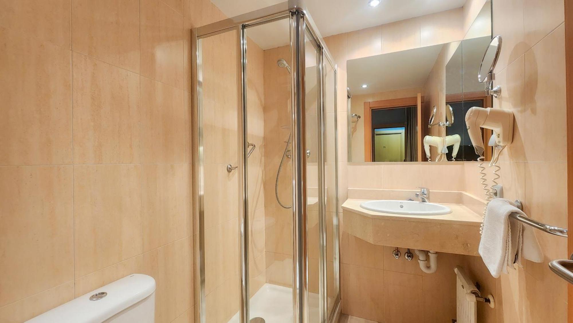 1 Single Bed, Superior Room