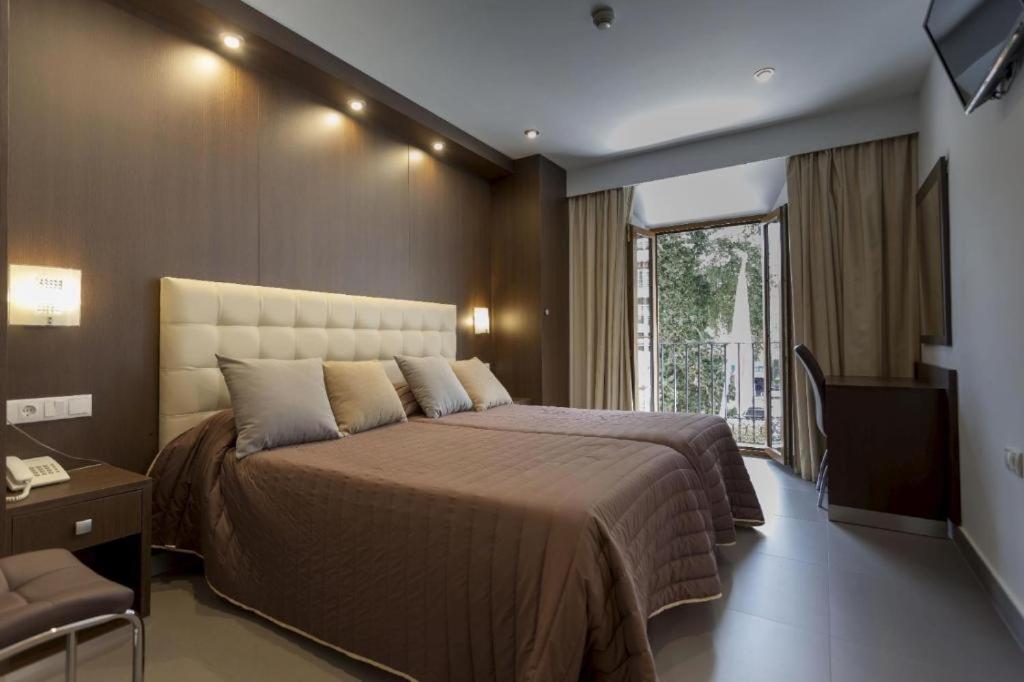 Triple Room,1626050606:JPEG