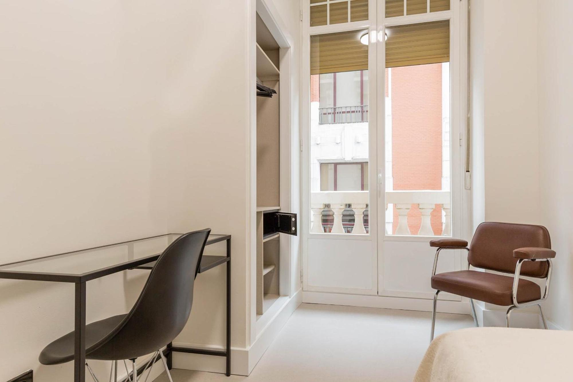 Single Room,1629392470:JPEG