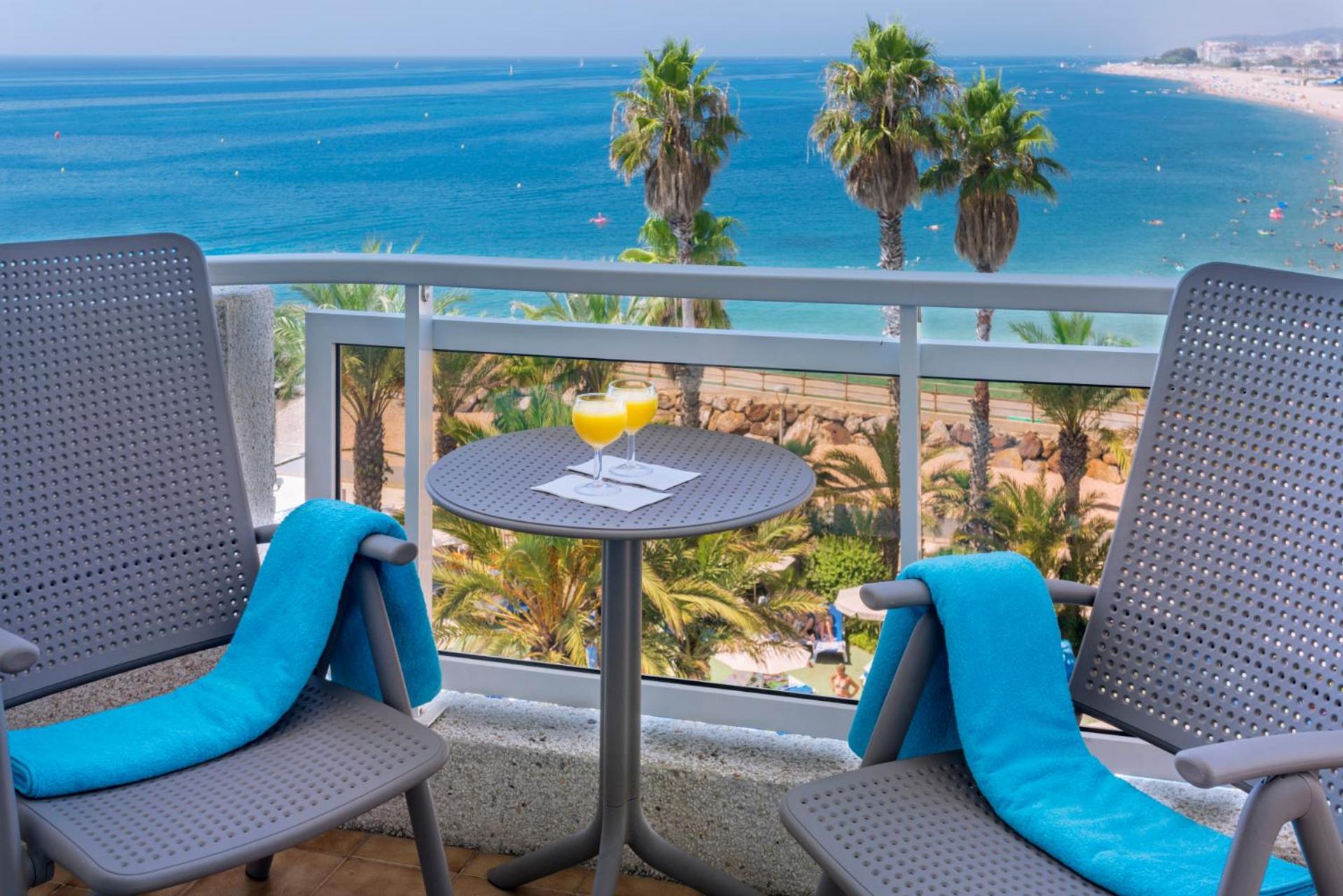 Triple Privilege Sea View Lateral