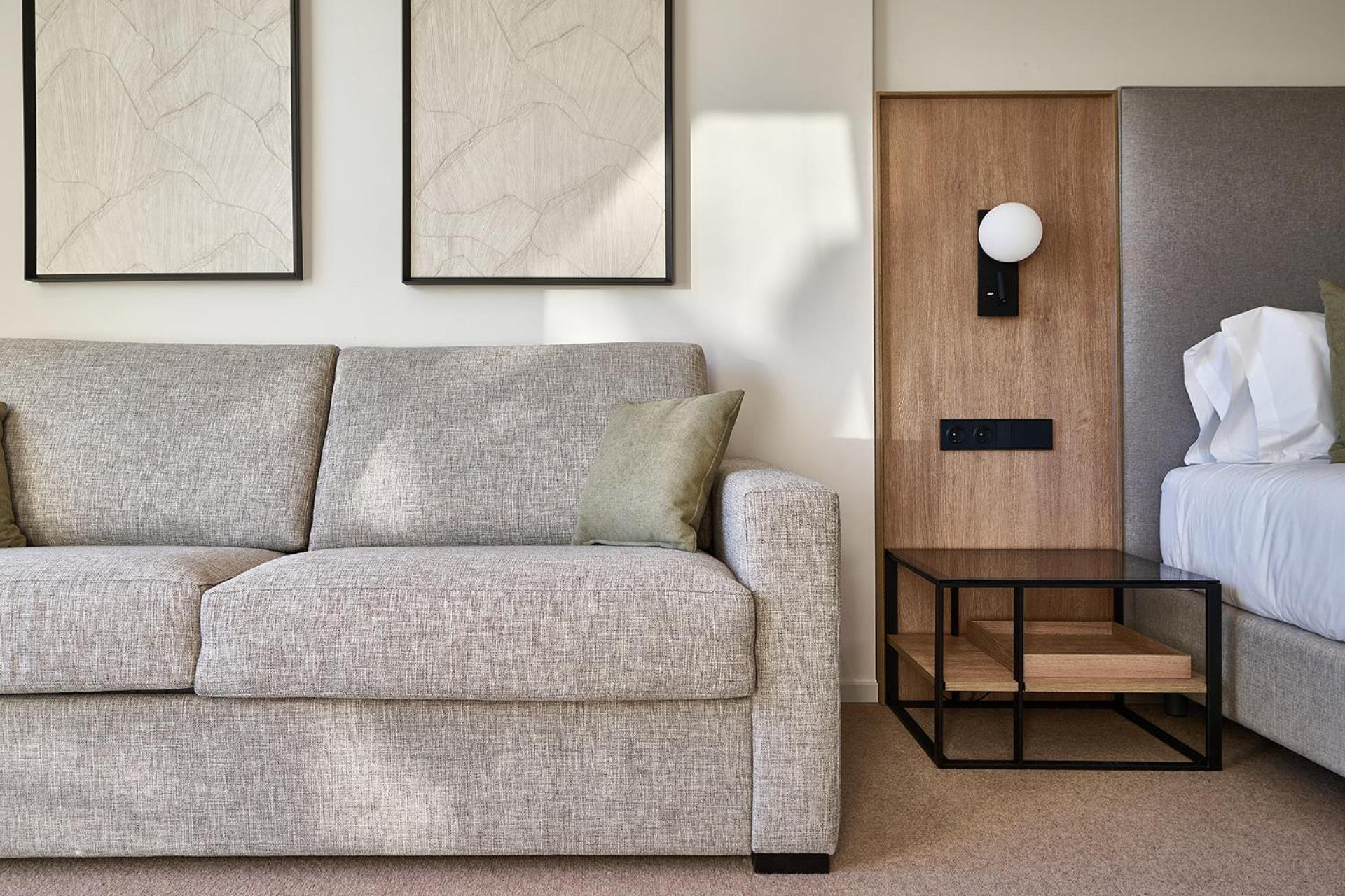 Quarto com Cama de Casal ou 2 de Solteiro e Vista do Jardim