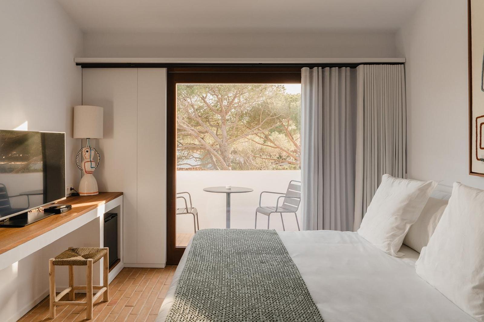 Junior Suite with Balcony,1633769189:JPEG